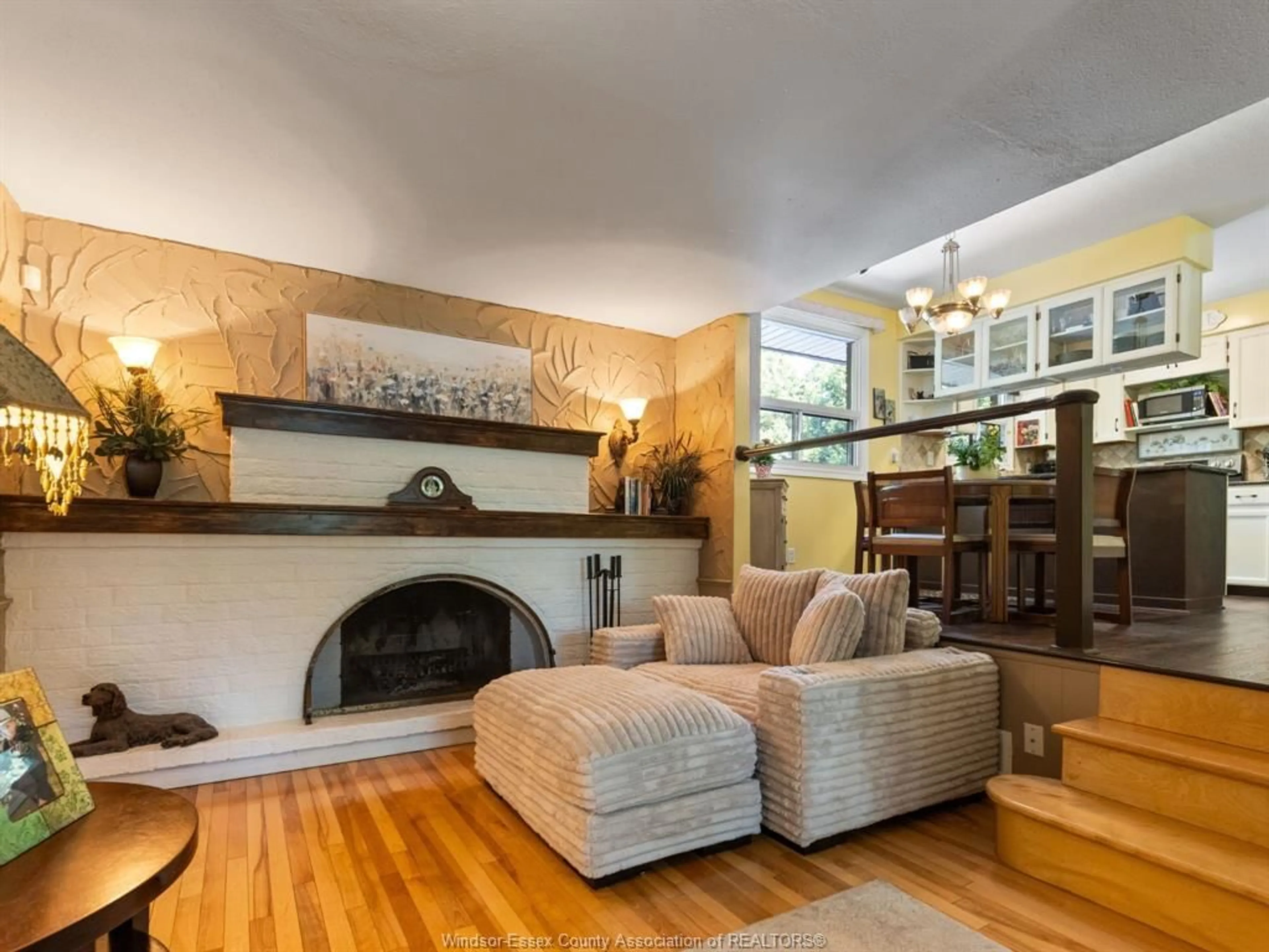 Living room with furniture, unknown for 7045 MATCHETTE Rd, LaSalle Ontario N9J 2S1