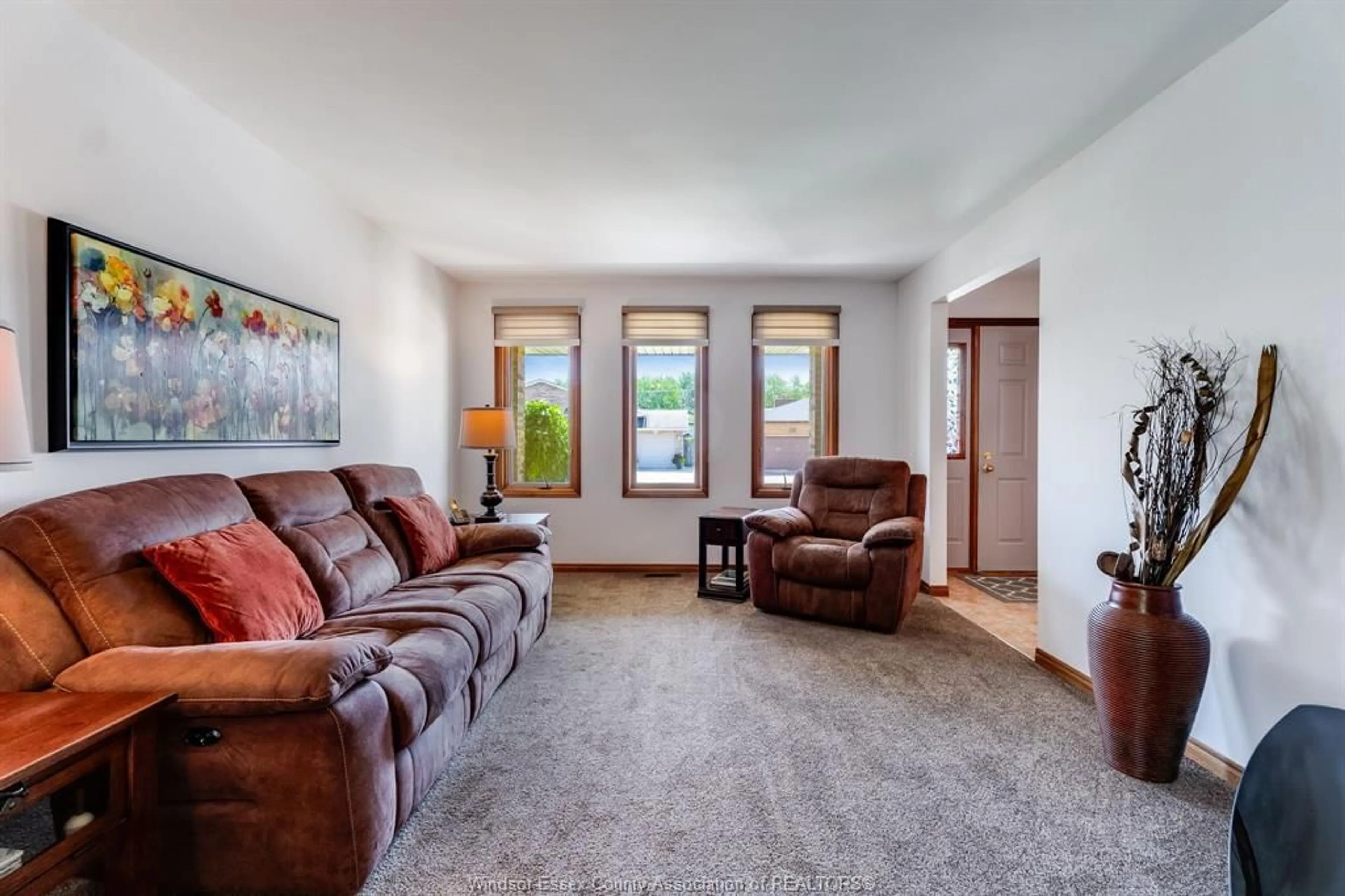 Living room with furniture, unknown for 8418 Kingston, Windsor Ontario N8S 4R8