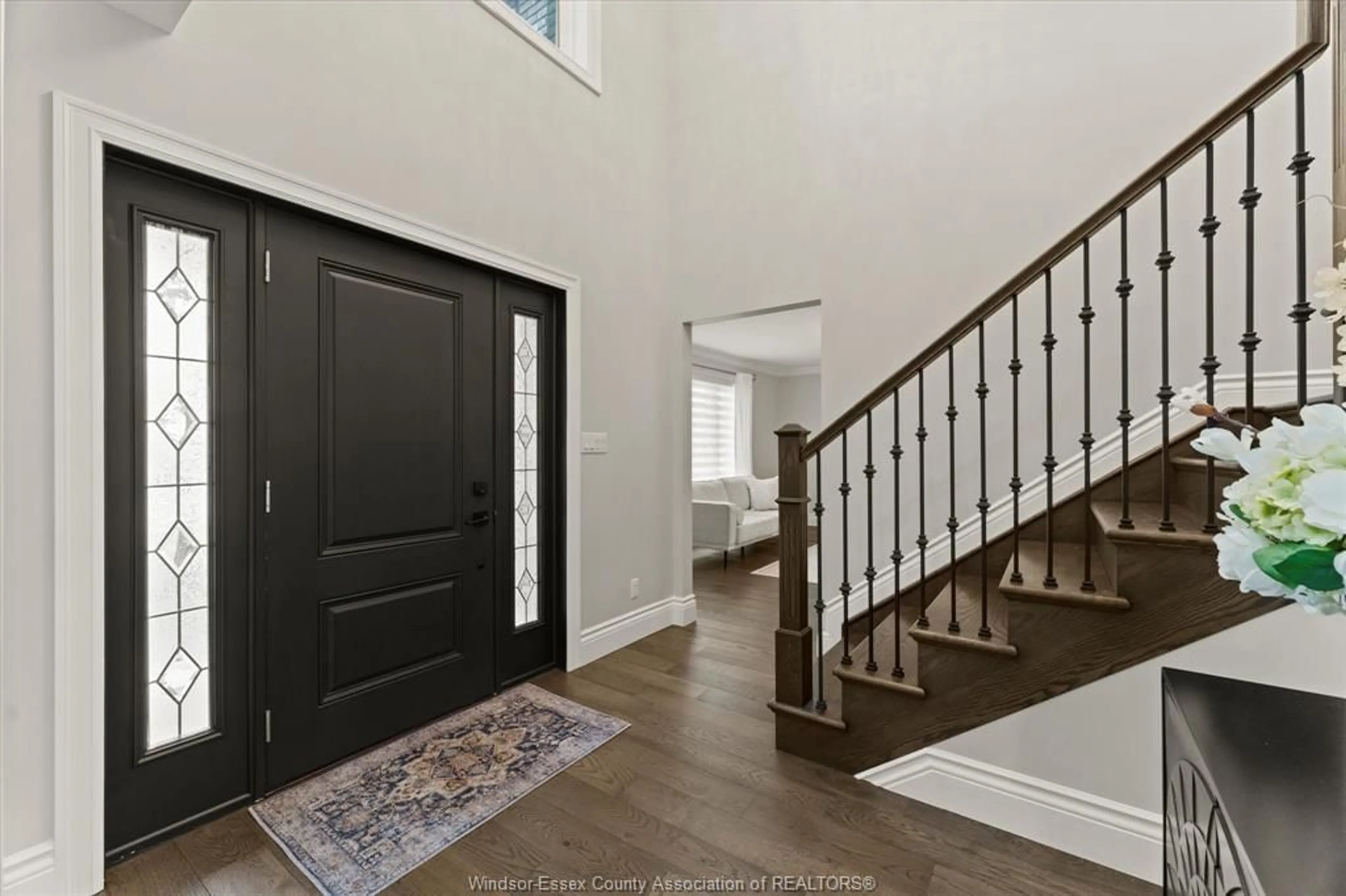 Indoor entryway for 359 ELMGROVE, Lakeshore Ontario N8N 4H1