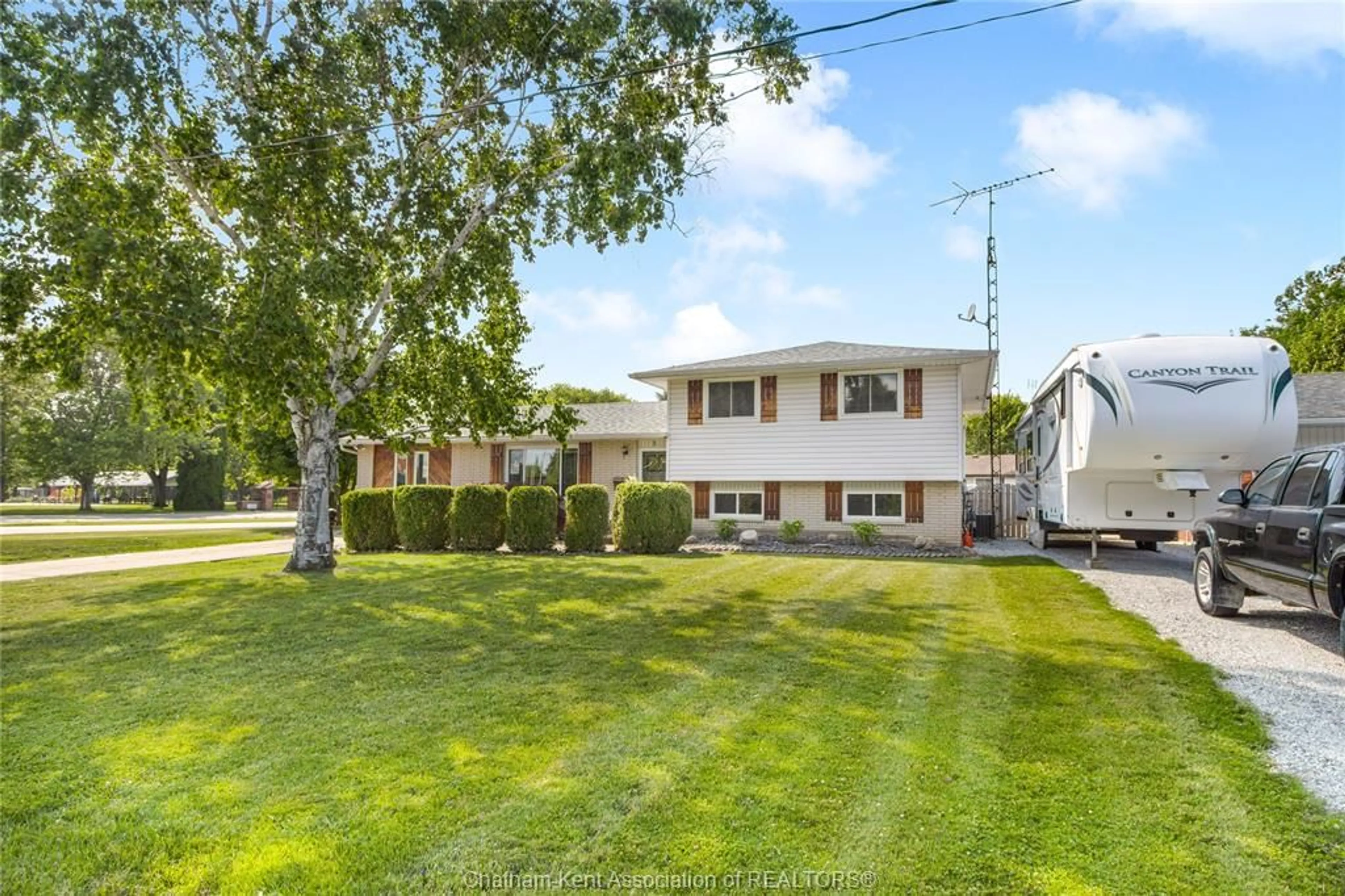 A pic from outside/outdoor area/front of a property/back of a property/a pic from drone, street for 3 THIBODEAU St, Pain Court Ontario N0P 1Z0