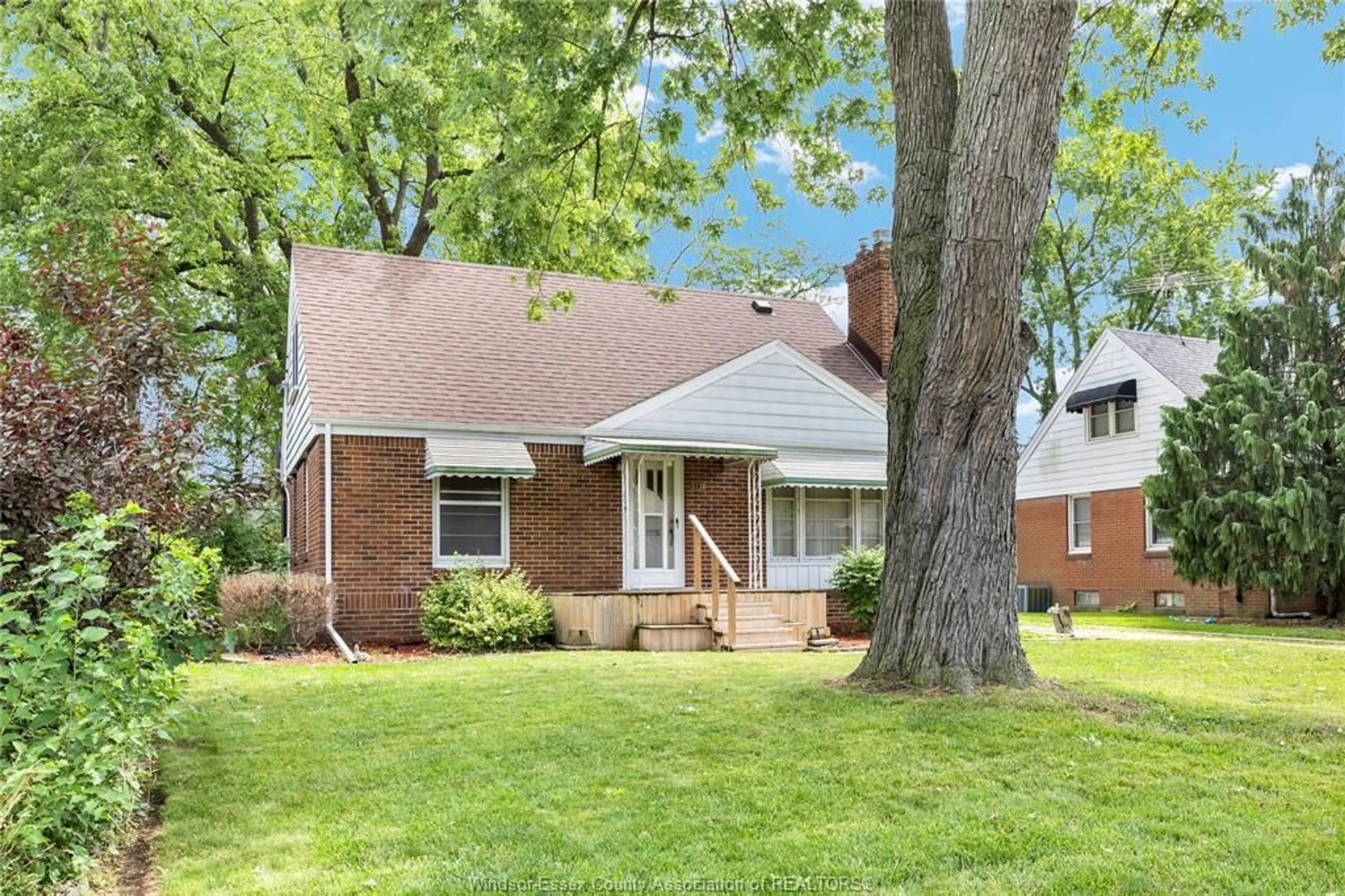 Home with brick exterior material, street for 3138 Church, Windsor Ontario N9E 1V1