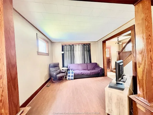 100 JOSEPH St, Chatham 5