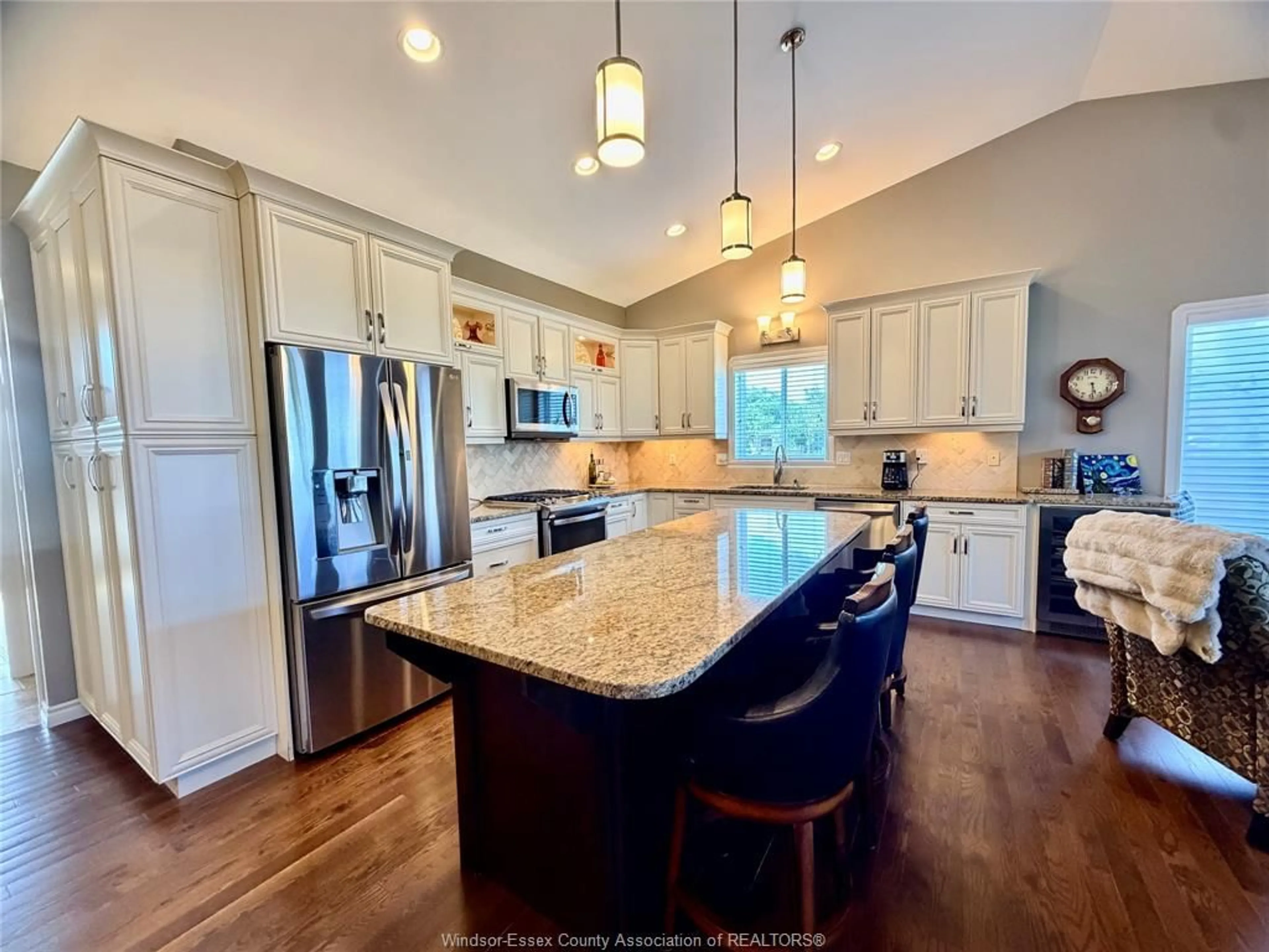Open concept kitchen, unknown for 1340 ASPENSHORE Ave, Windsor Ontario N8P 1Y4