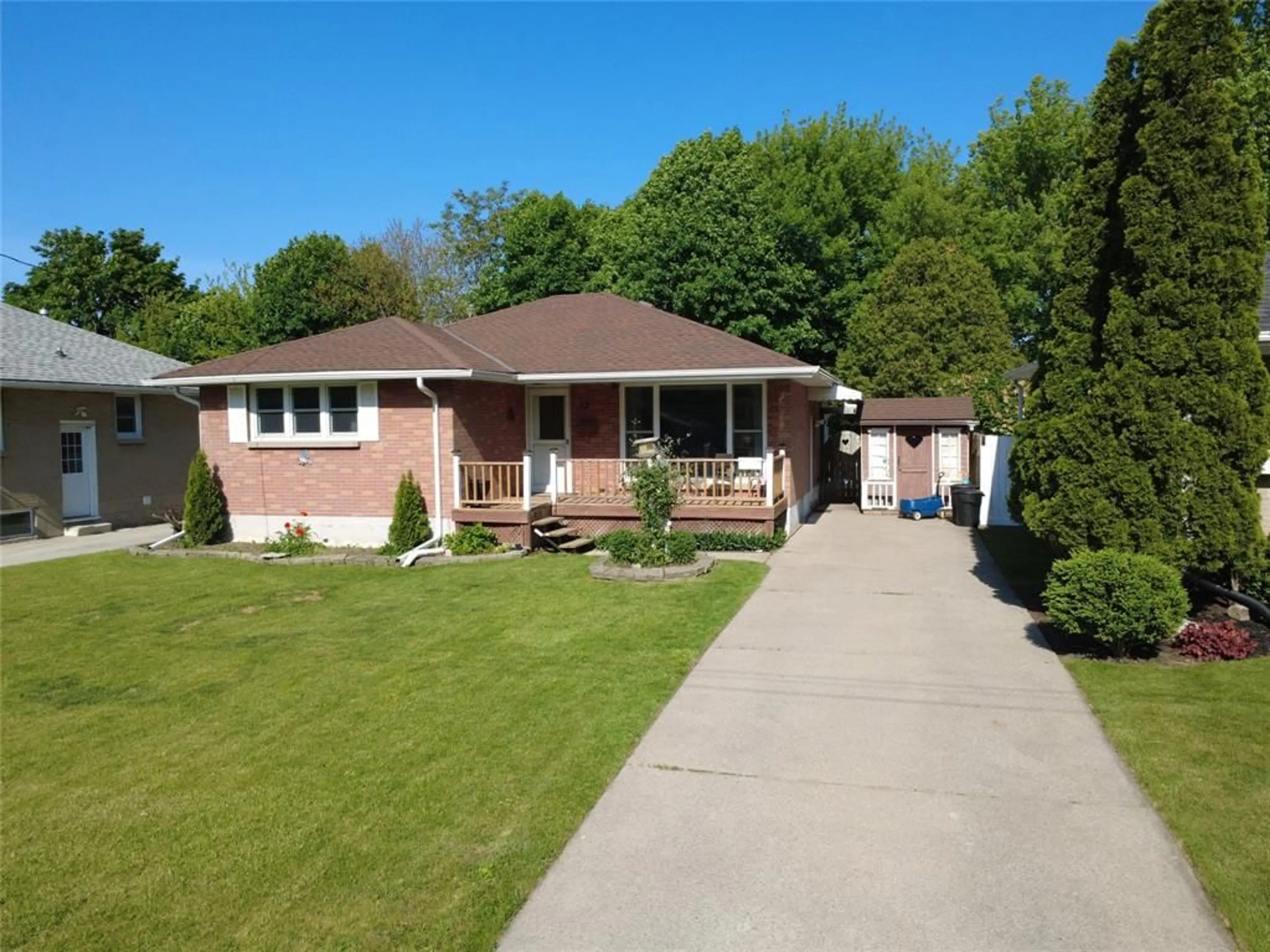 Home with brick exterior material, street for 97 Grey Cres, Sarnia Ontario N7S 2S3