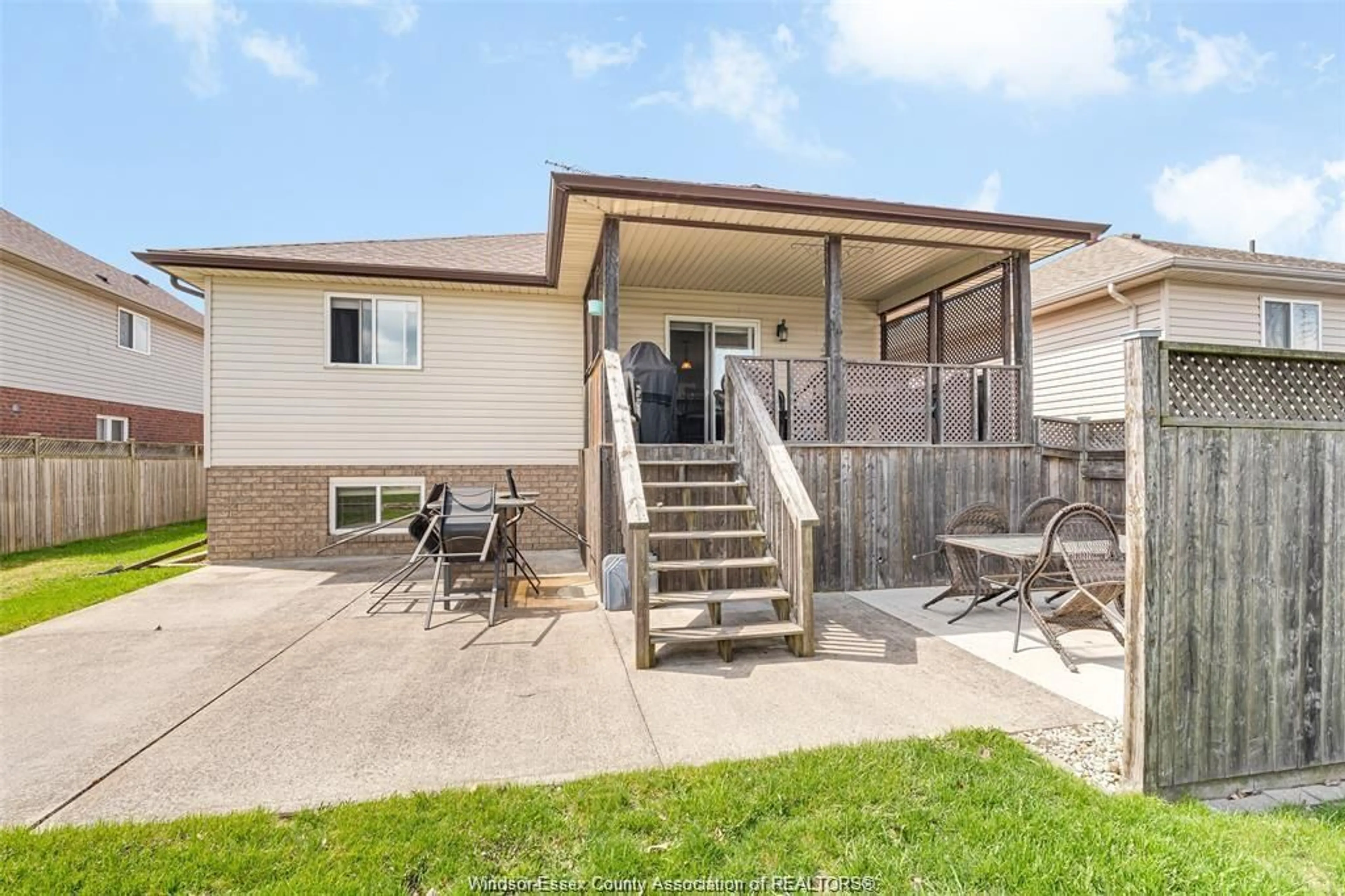Patio, street for 1128 FREDERICA Ave, Windsor Ontario N8P 1V9