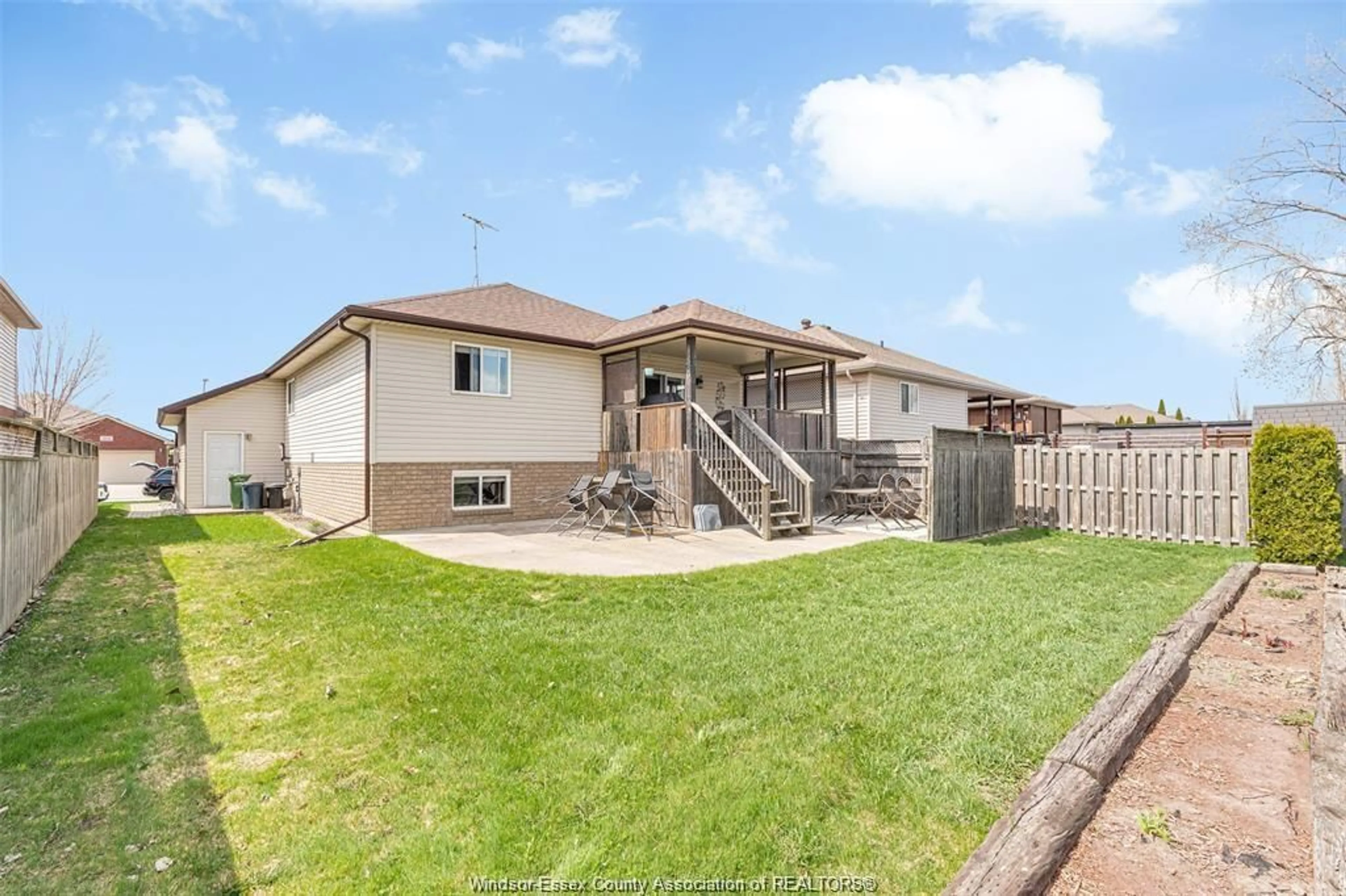 Unknown for 1128 FREDERICA Ave, Windsor Ontario N8P 1V9