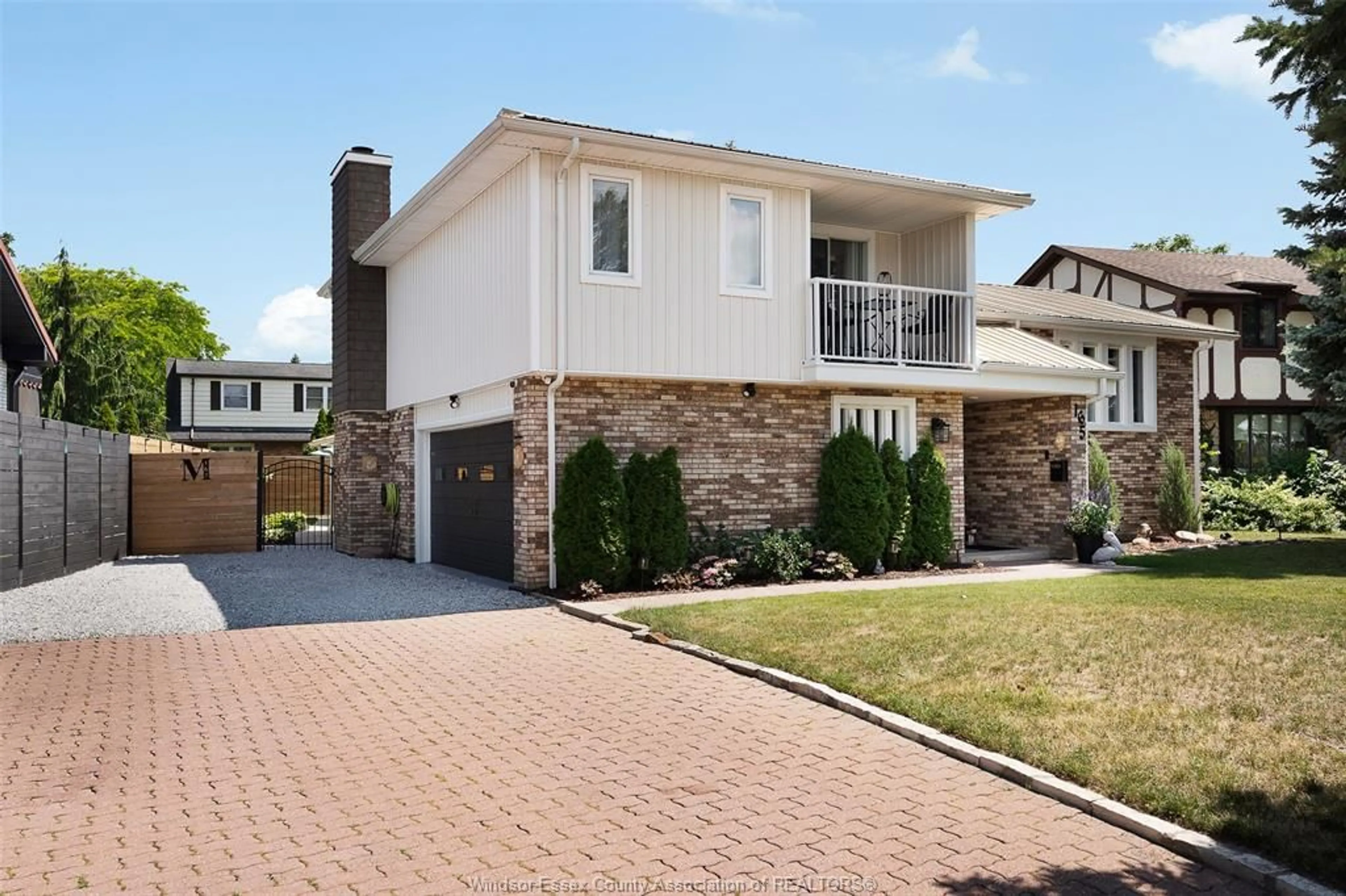 Home with brick exterior material, street for 165 SOUTH RIVERVIEW St, Amherstburg Ontario N9V 3R3