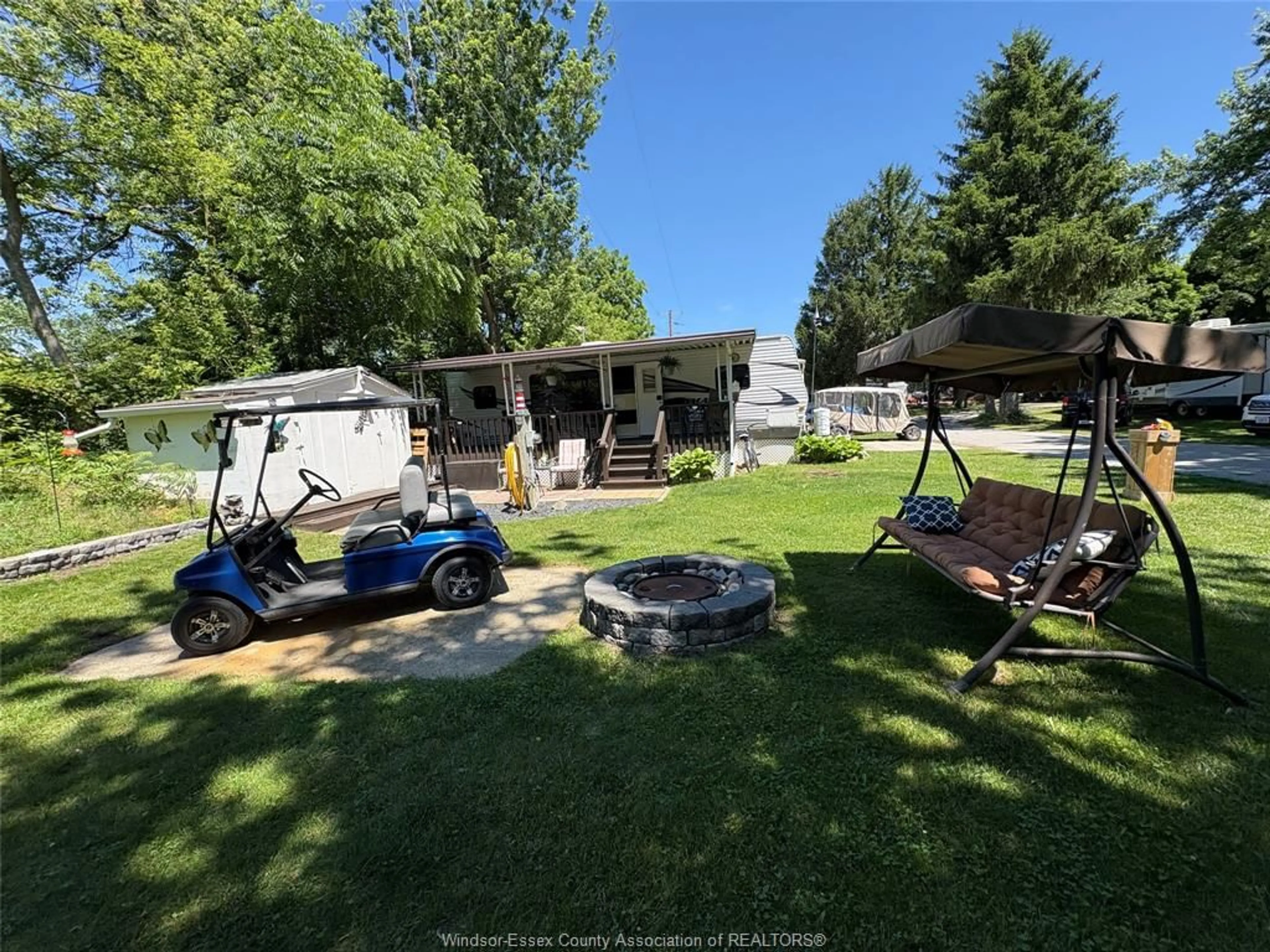 A pic from outside/outdoor area/front of a property/back of a property/a pic from drone, unknown for 55 WILLOW, Leamington Ontario N0P 2G0