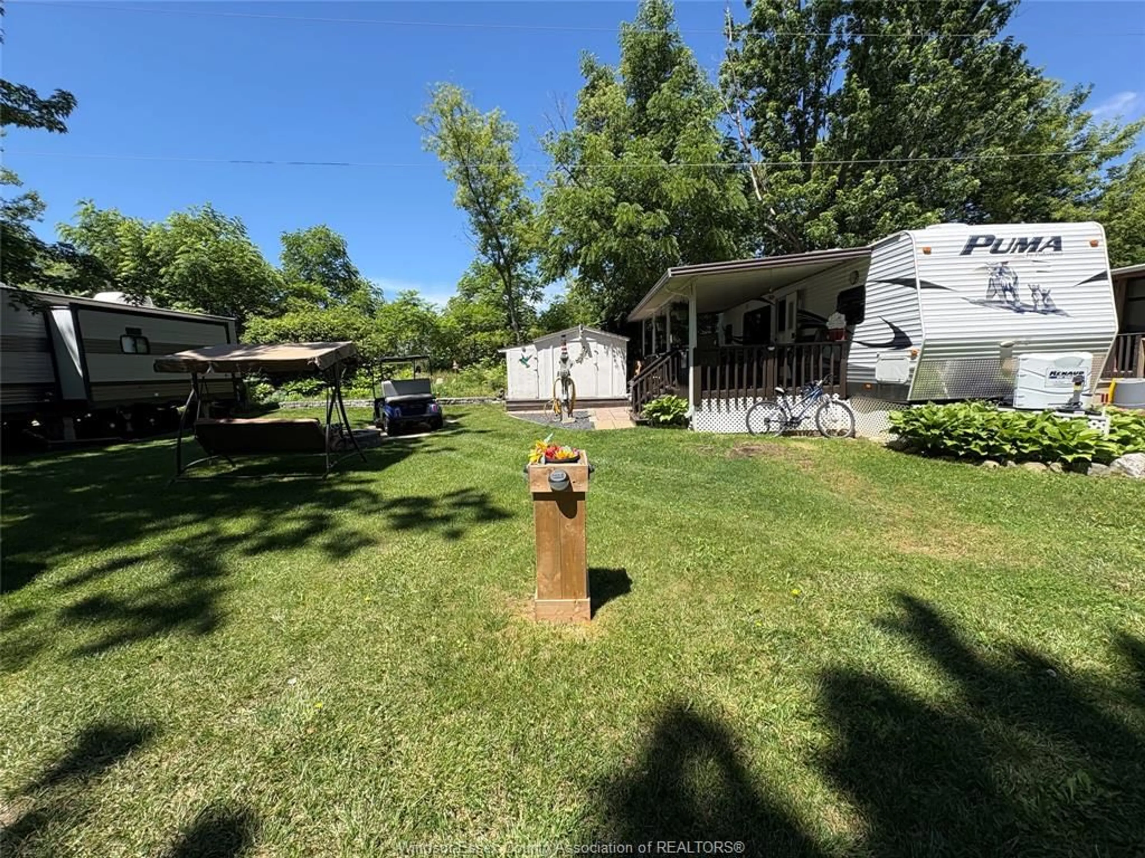 A pic from outside/outdoor area/front of a property/back of a property/a pic from drone, unknown for 55 WILLOW, Leamington Ontario N0P 2G0
