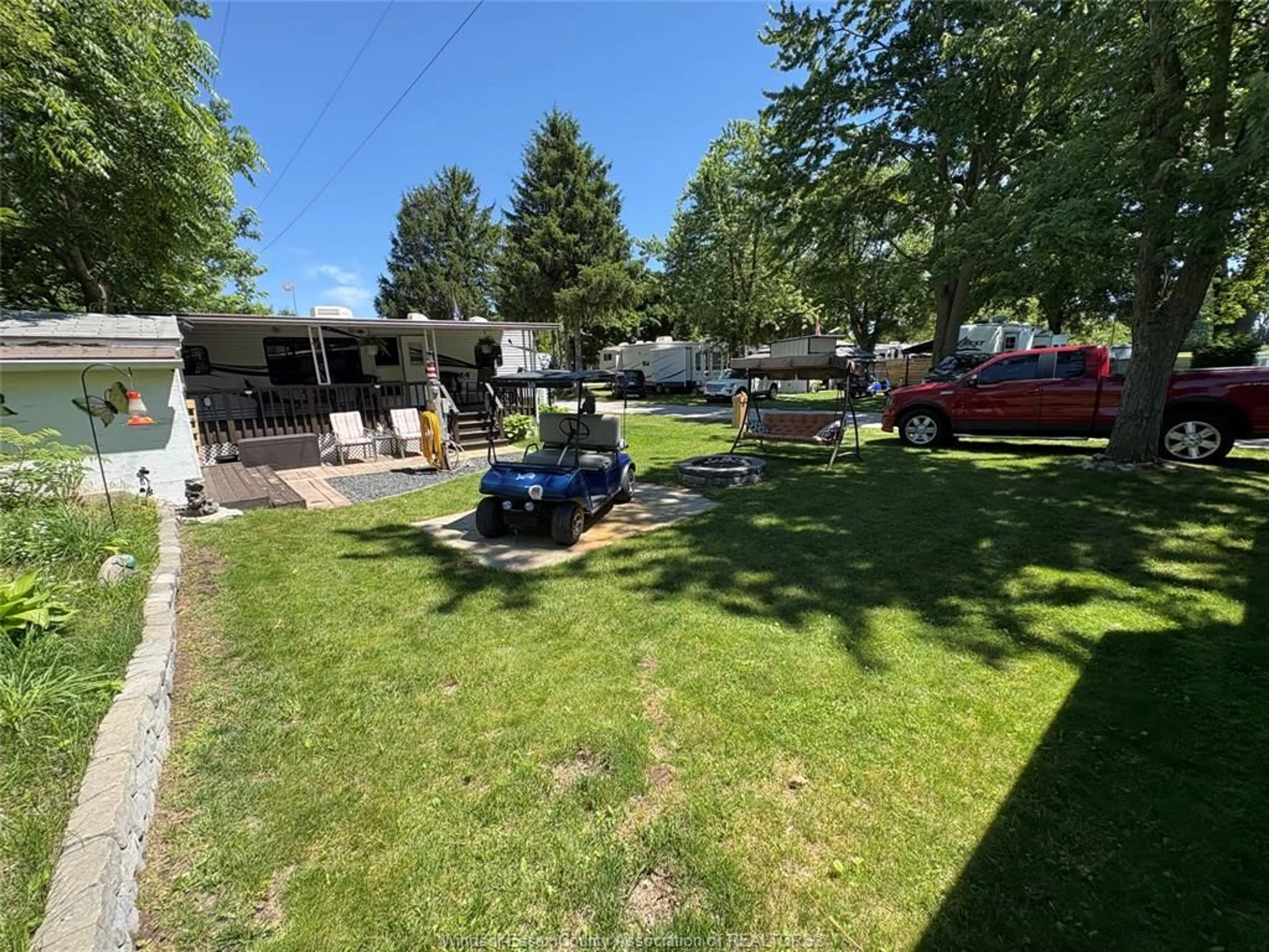 A pic from outside/outdoor area/front of a property/back of a property/a pic from drone, street for 55 WILLOW, Leamington Ontario N0P 2G0