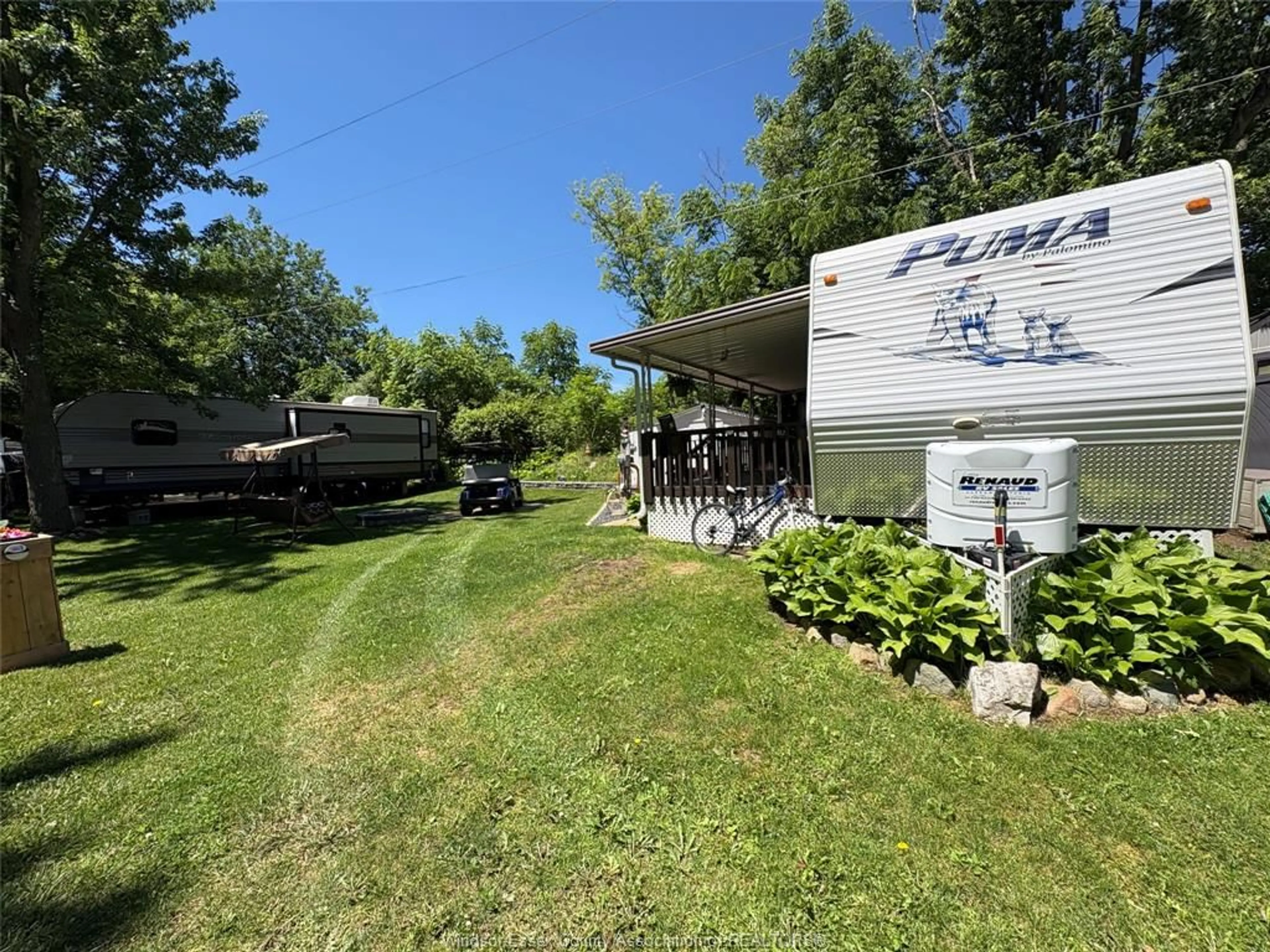 Patio, water/lake/river/ocean view for 55 WILLOW, Leamington Ontario N0P 2G0