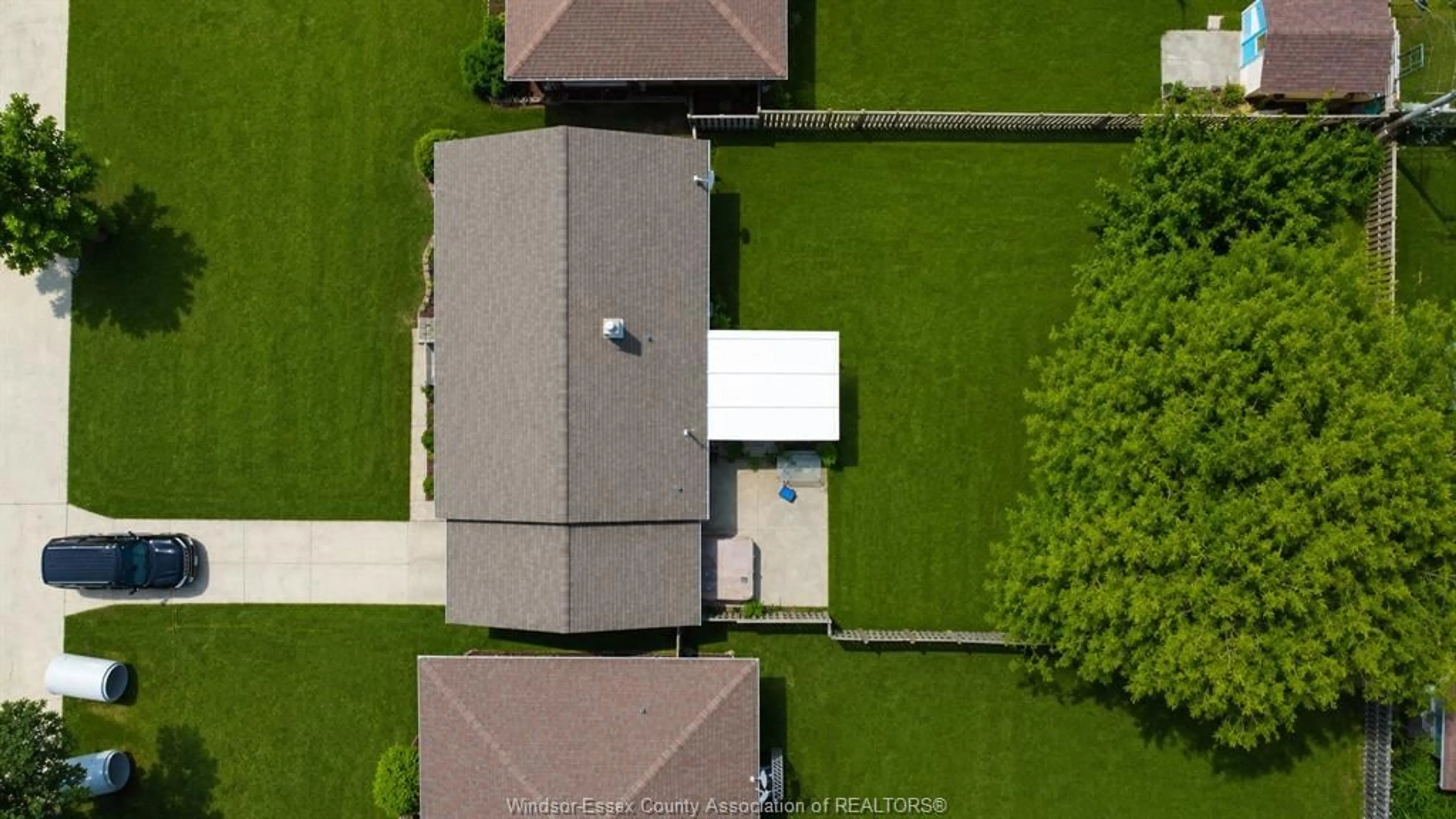A pic from outside/outdoor area/front of a property/back of a property/a pic from drone, street for 5 Audrey St, Leamington Ontario N8H 2K7