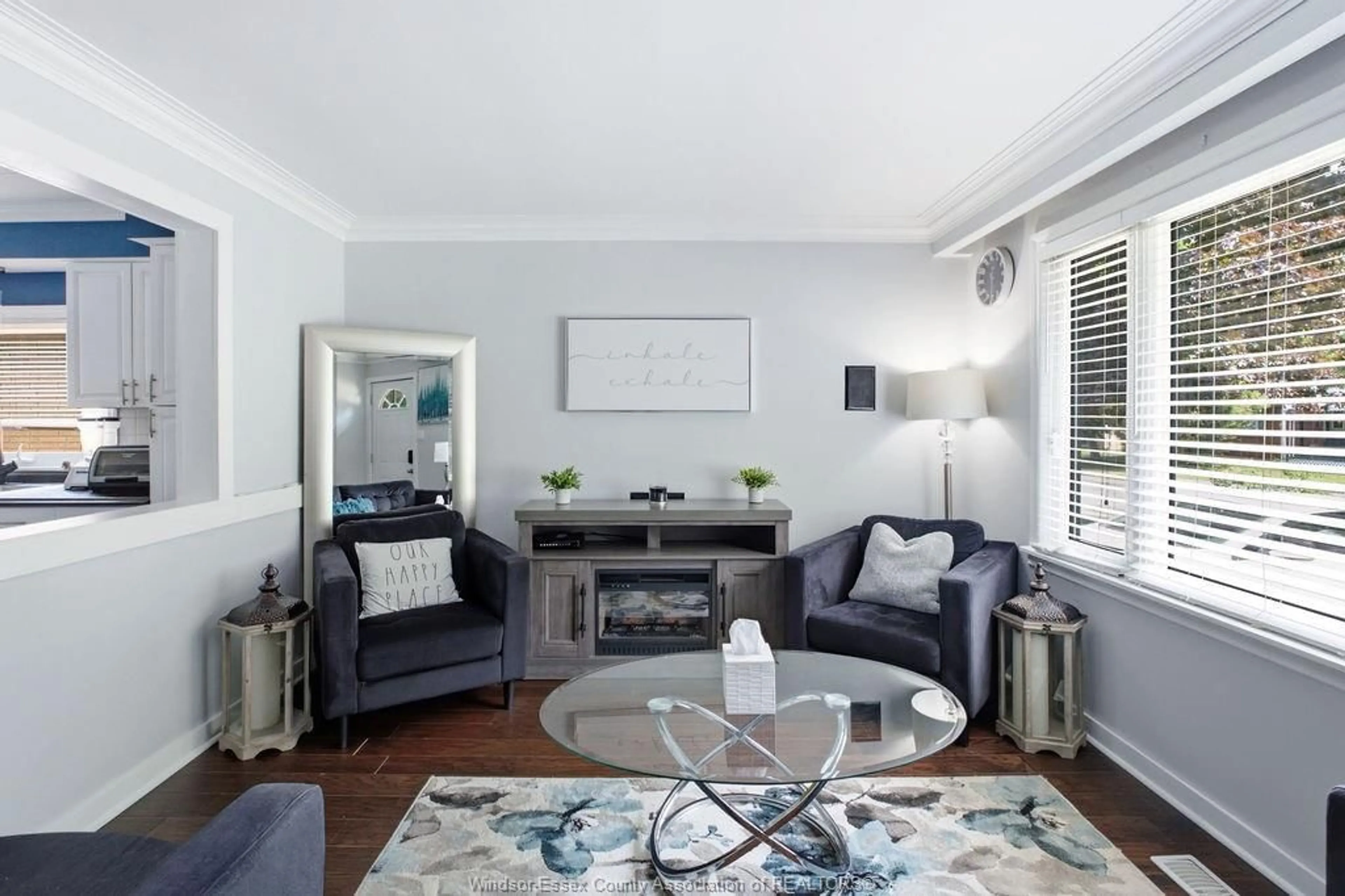 Living room with furniture, unknown for 1569 CENTRAL AVE, Windsor Ontario N8Y 2V7