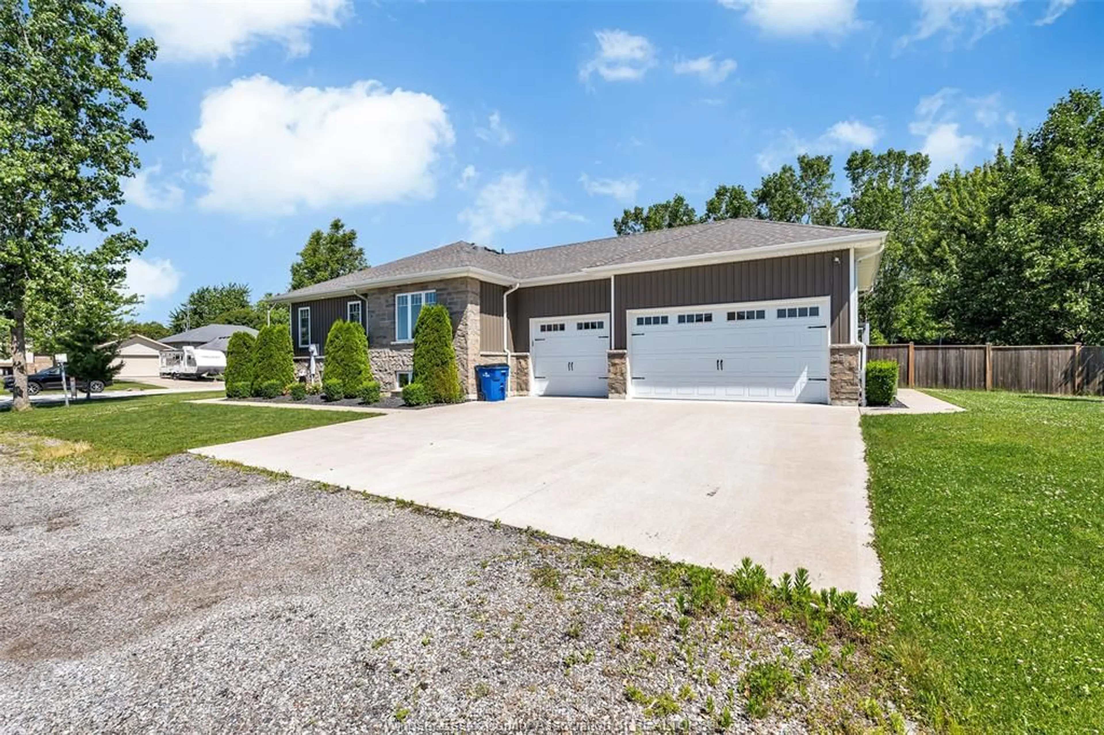 Unknown for 10 LISA St, Wheatley Ontario N0P 2P0