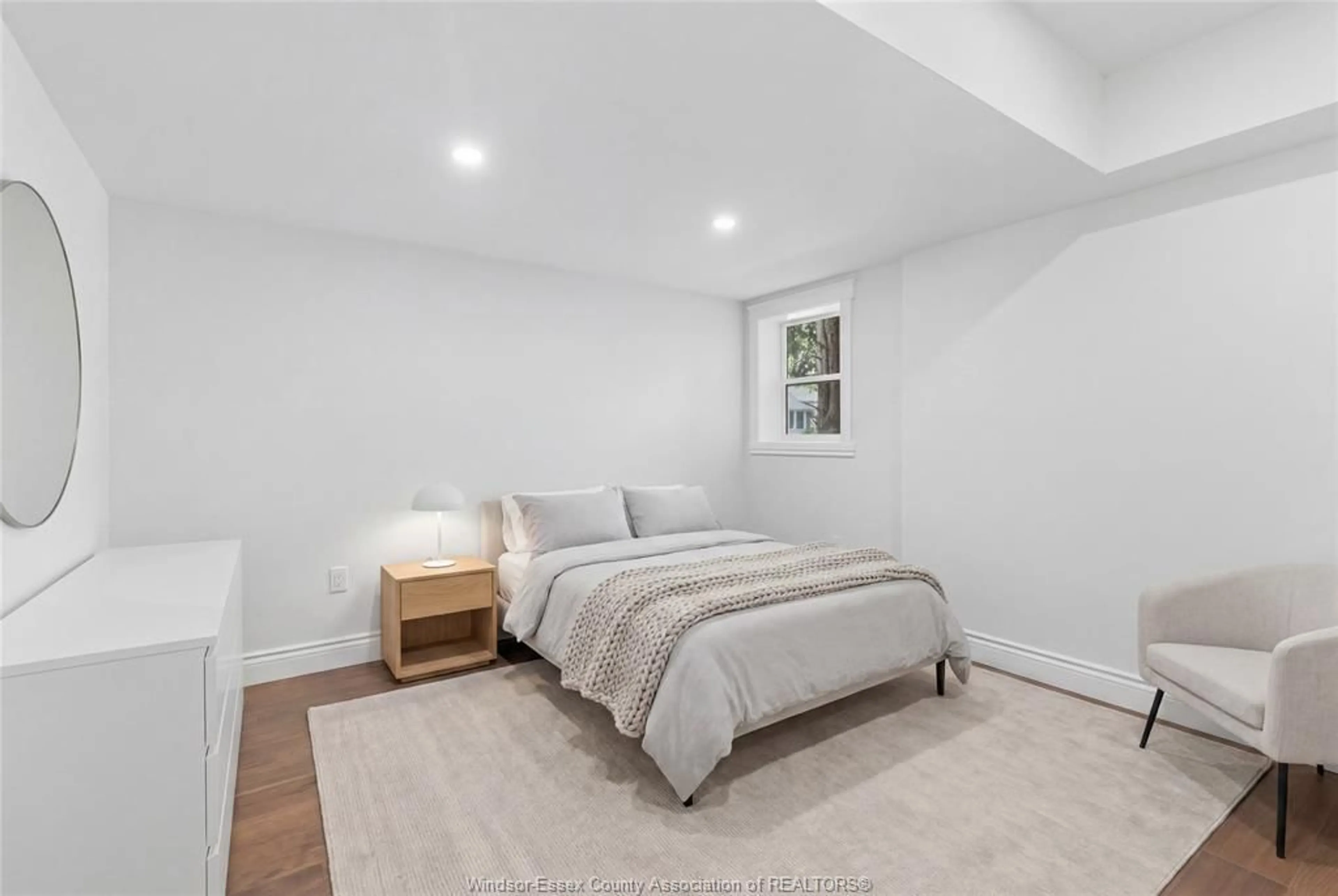 A pic of a room for 42 ORANGE St, Leamington Ontario N8H 1P7