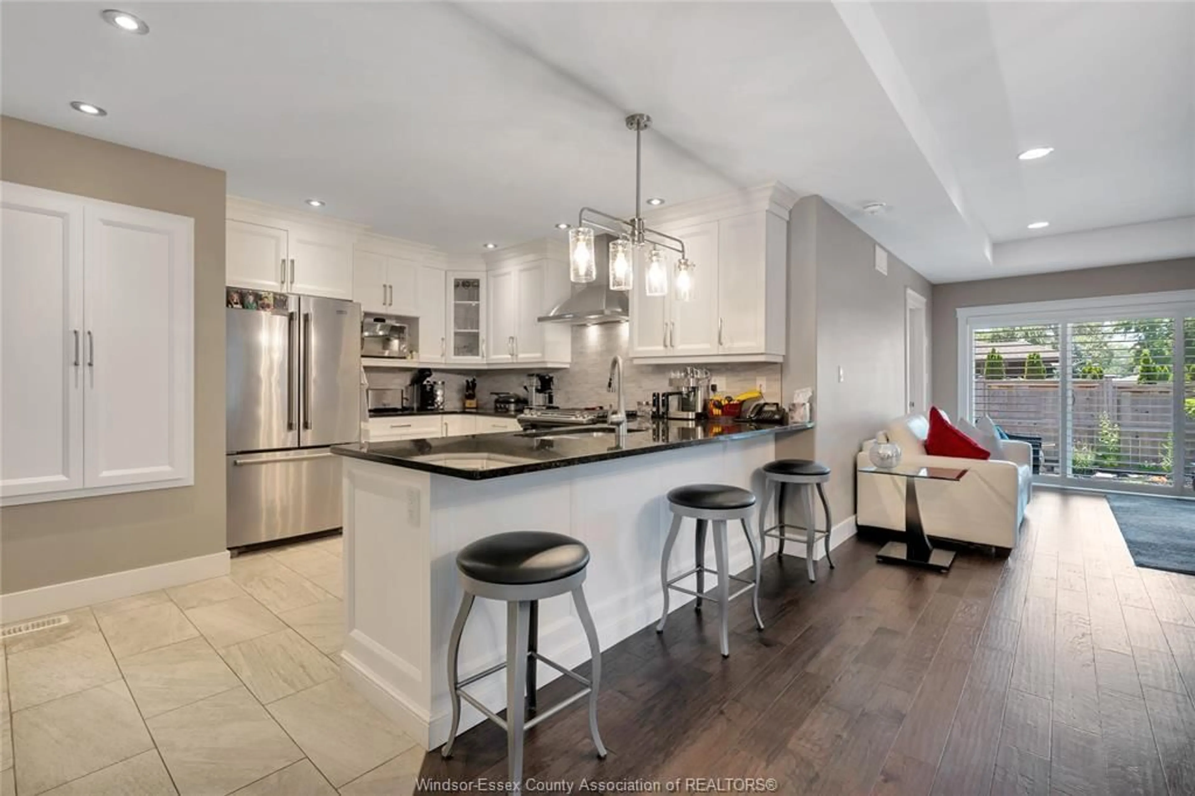 Open concept kitchen, ceramic/tile floor for 13 CRANBERRY, Kingsville Ontario N9Y 0E9