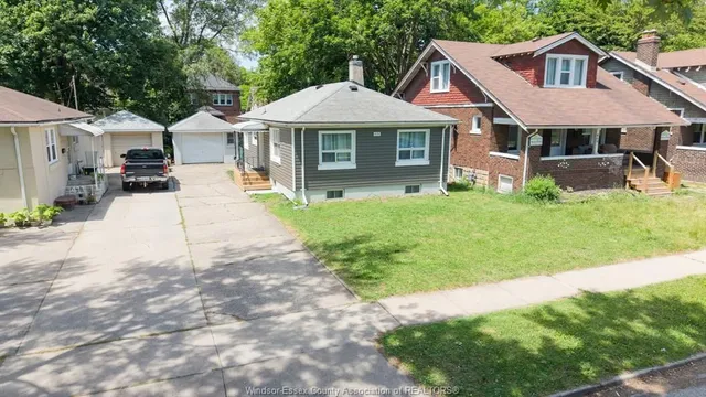 473 INDIAN Rd, Windsor 2