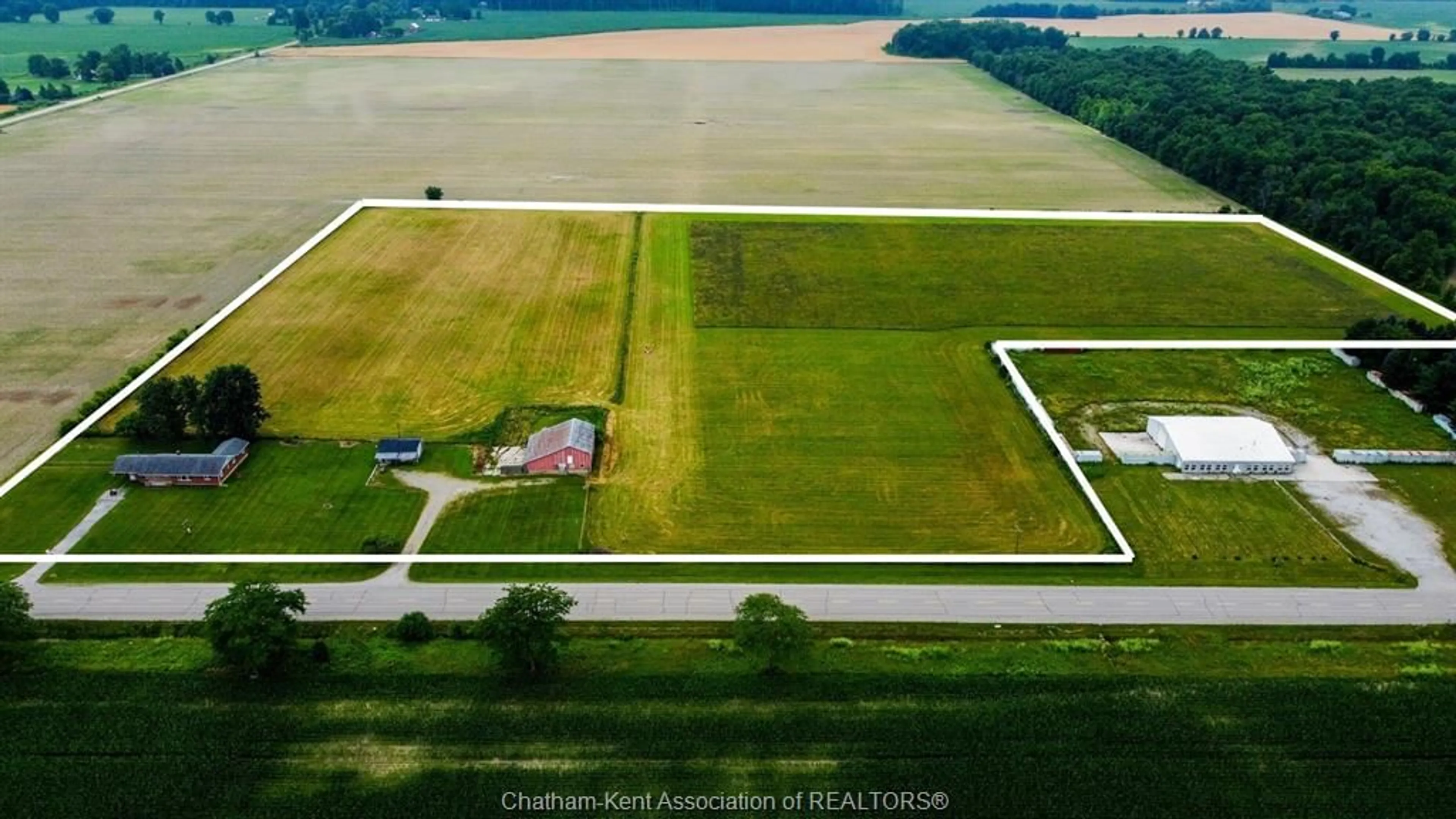 A pic from outside/outdoor area/front of a property/back of a property/a pic from drone, water/lake/river/ocean view for 12825 GRAHAM Rd, West Lorne Ontario N0L 2P0