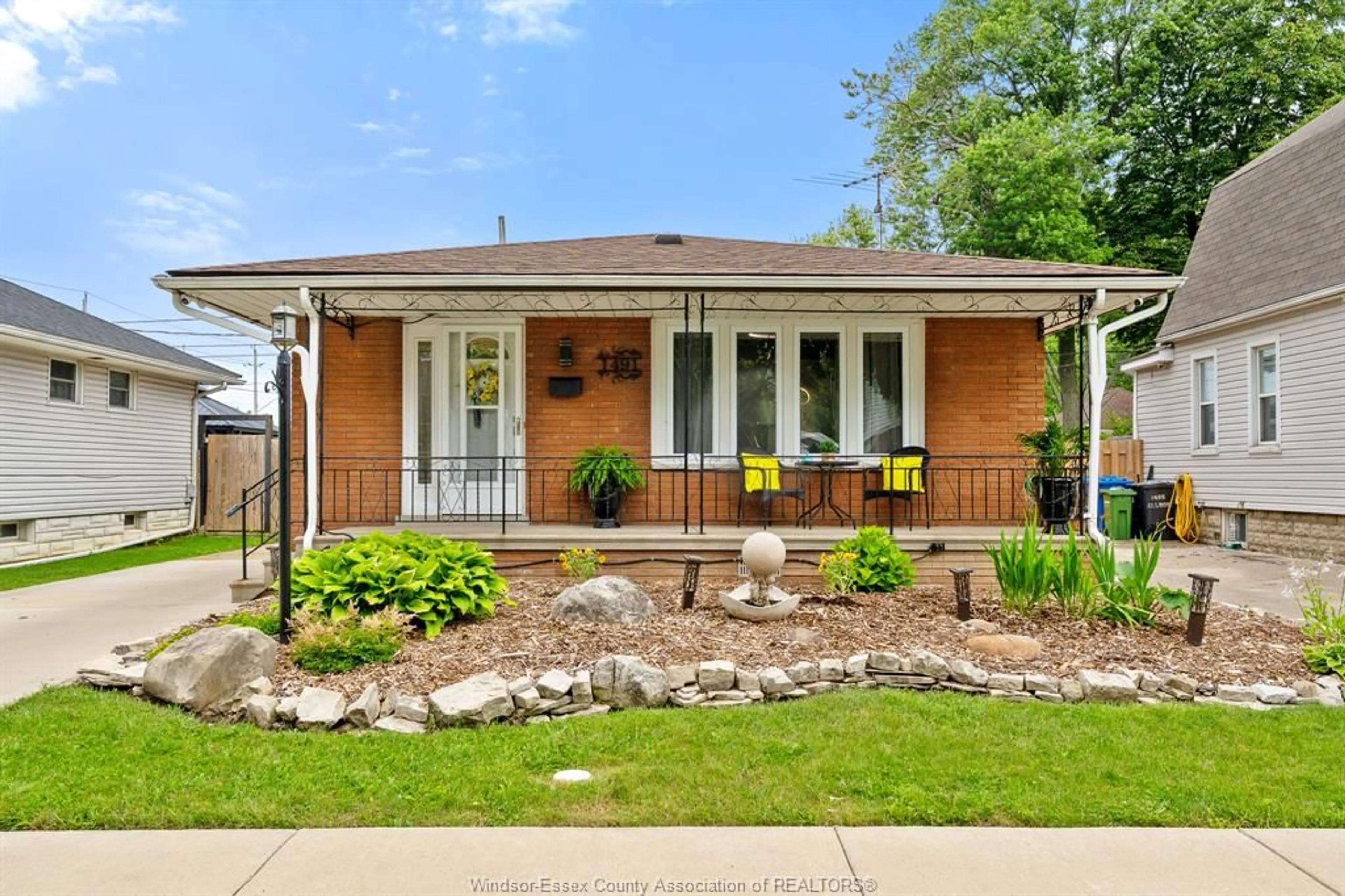 Home with brick exterior material, street for 1491 ELLROSE, Windsor Ontario N8Y 3X4