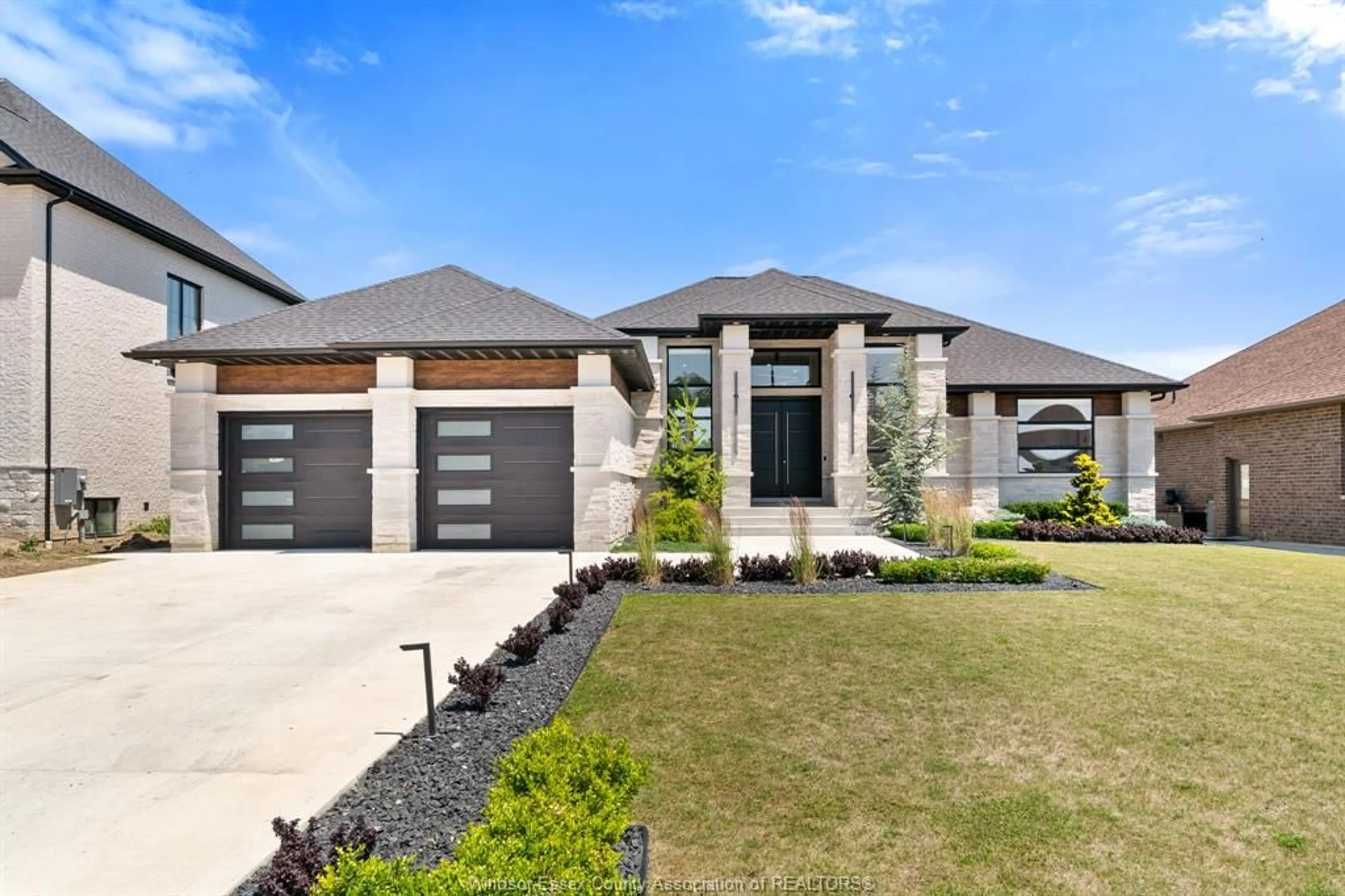 Home with brick exterior material, street for 155 Grandview Ave, Kingsville Ontario N9Y 0C8