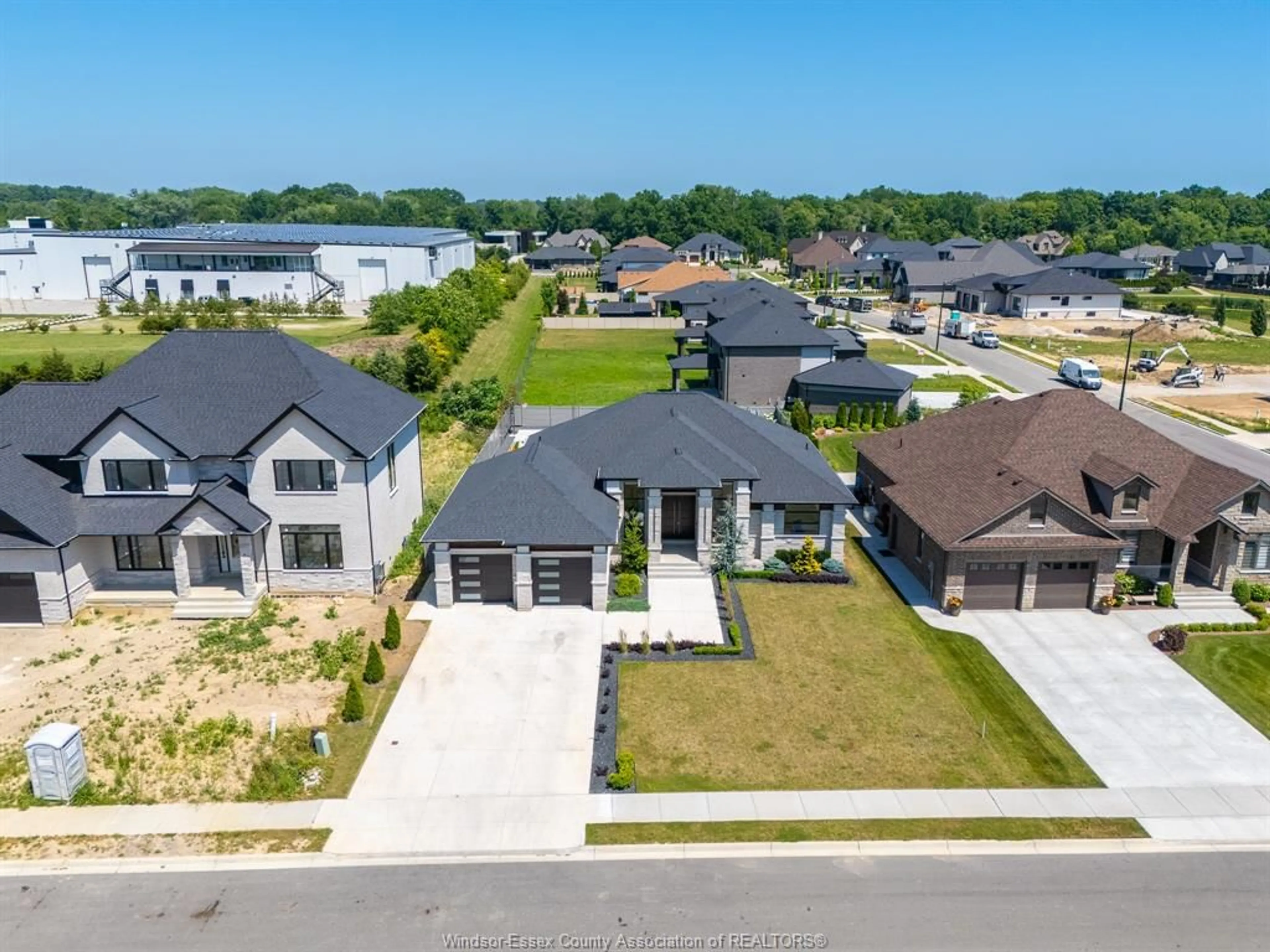 A pic from outside/outdoor area/front of a property/back of a property/a pic from drone, street for 155 Grandview Ave, Kingsville Ontario N9Y 0C8
