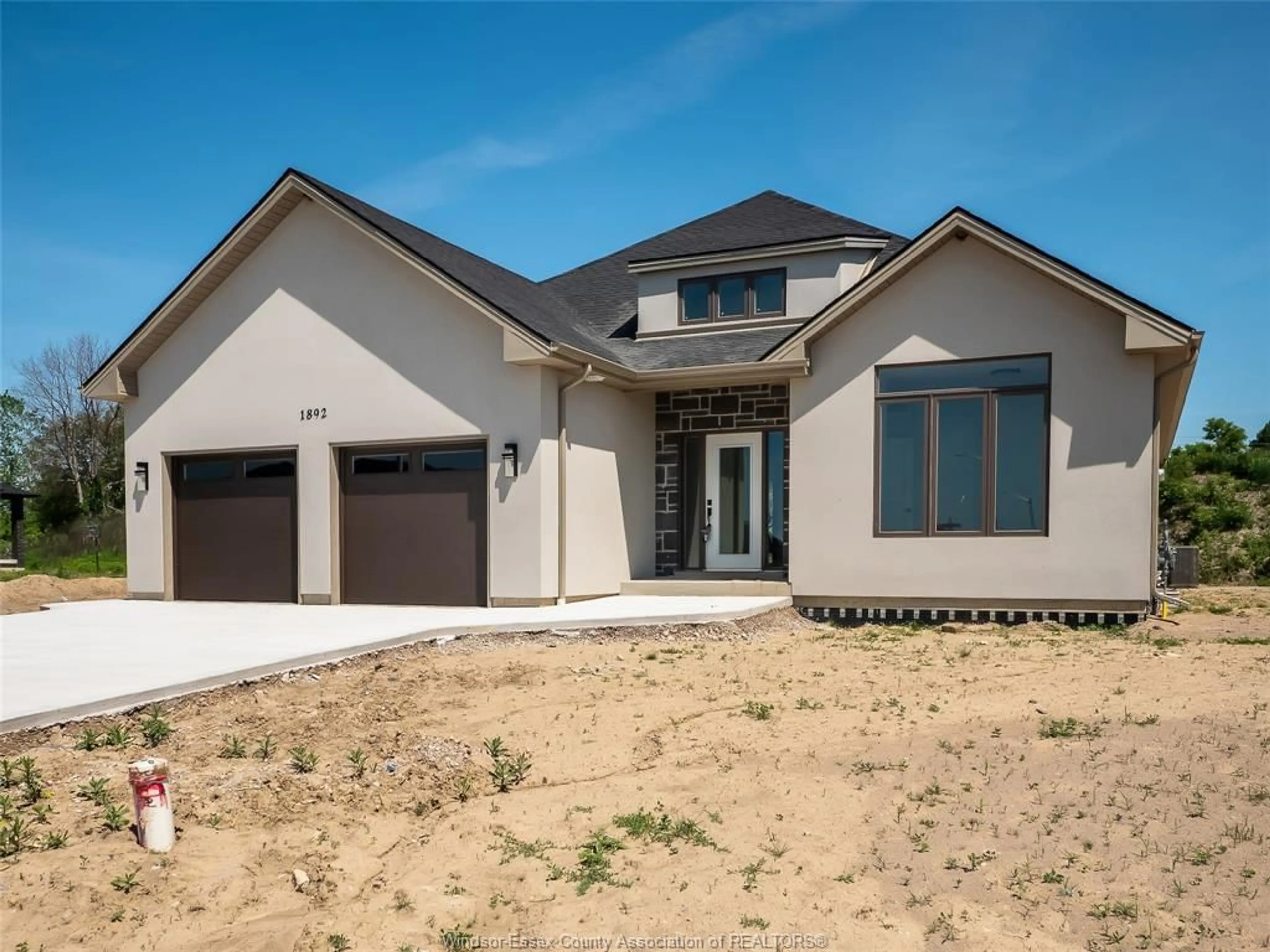 Home with brick exterior material, street for 1892 VILLA CANAL, Kingsville Ontario N0P 2G0