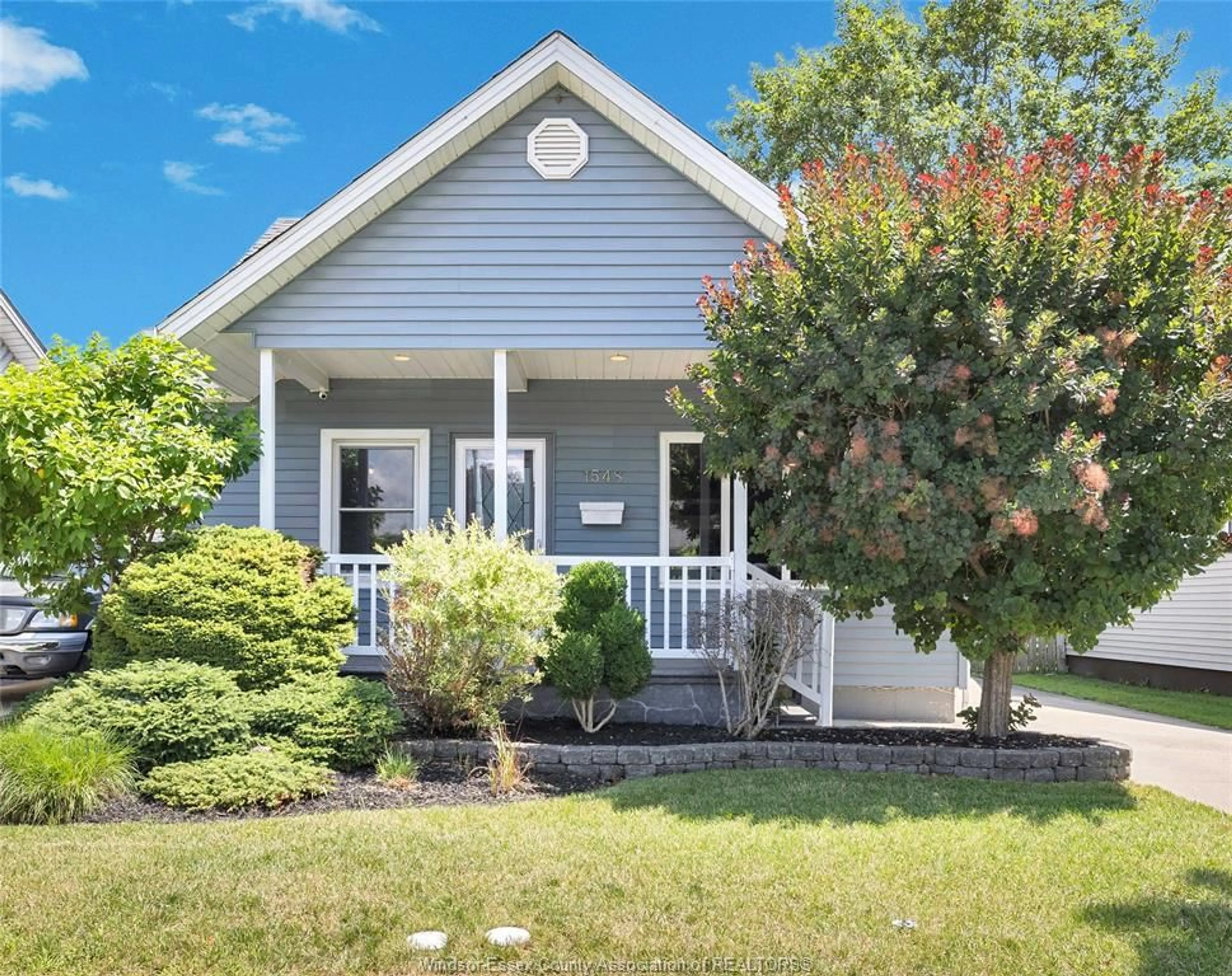 Home with vinyl exterior material, street for 1548 Aubin Rd, Windsor Ontario N8Y 4G2