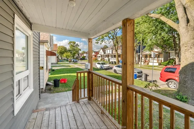 375 Bridge, Windsor 5