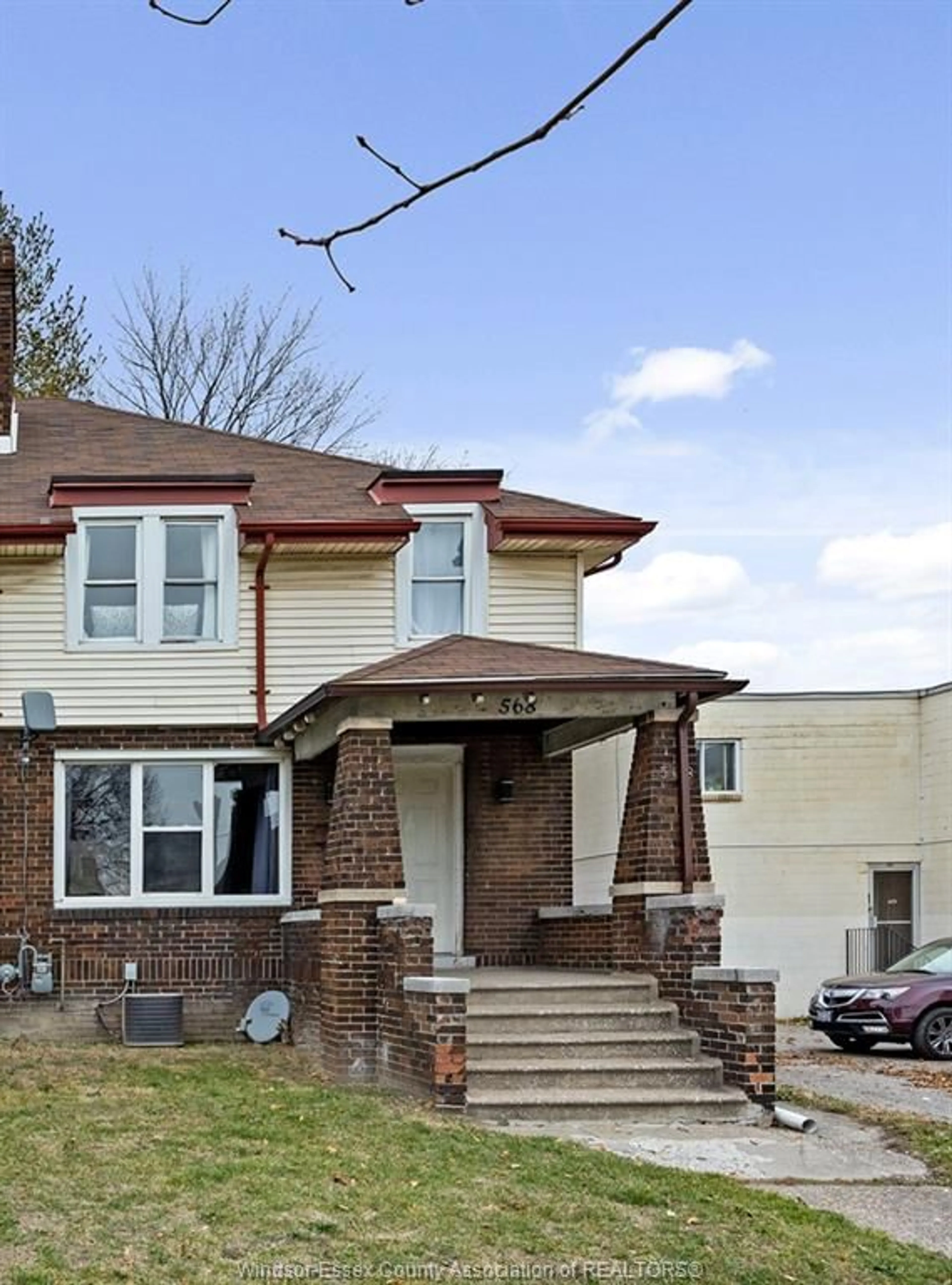 Home with brick exterior material, street for 568 ASKIN, Windsor Ontario N9B 2X4