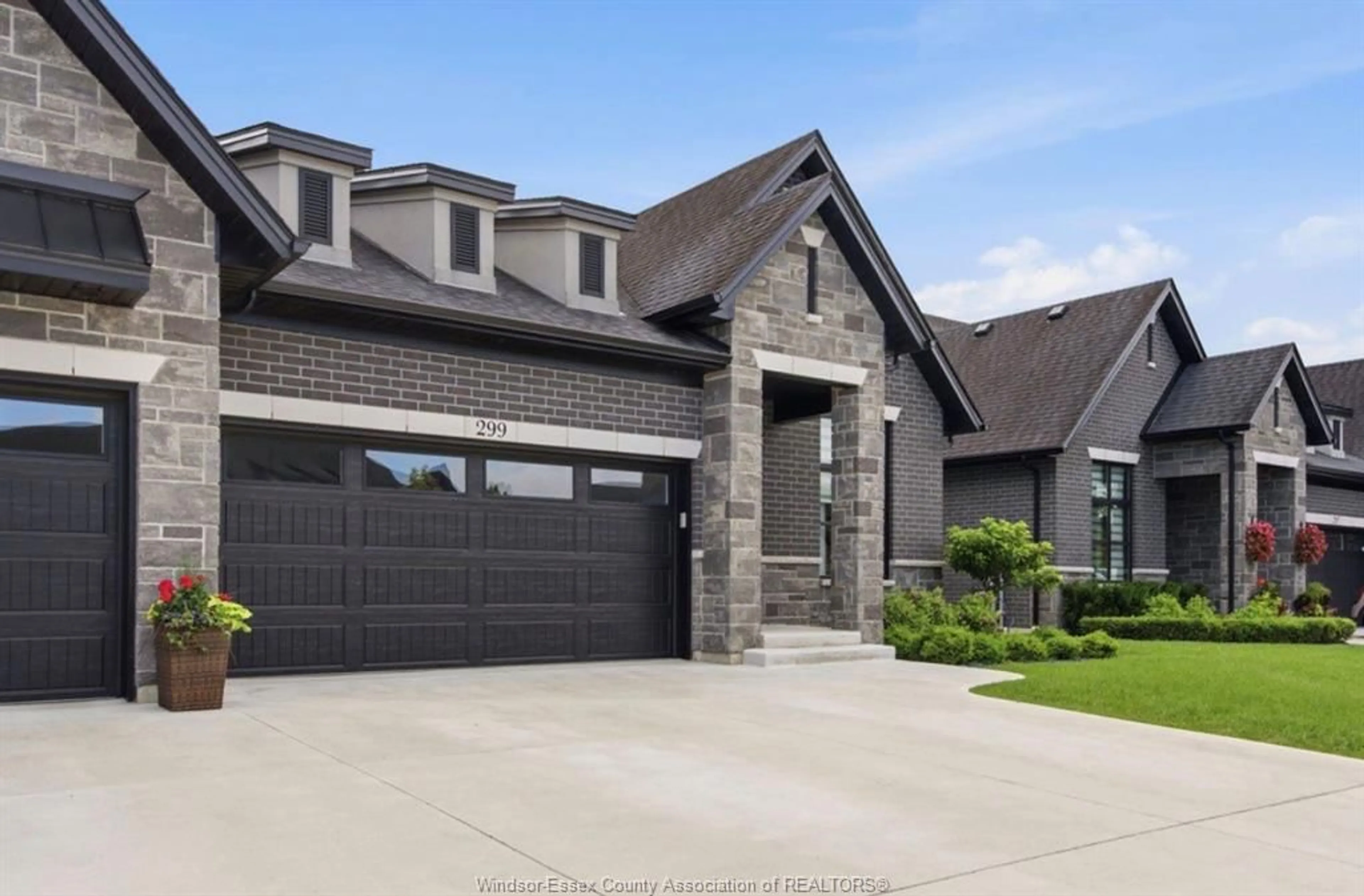 Home with brick exterior material, street for 299 XAVIER Cir, Lakeshore Ontario N8N 0J3