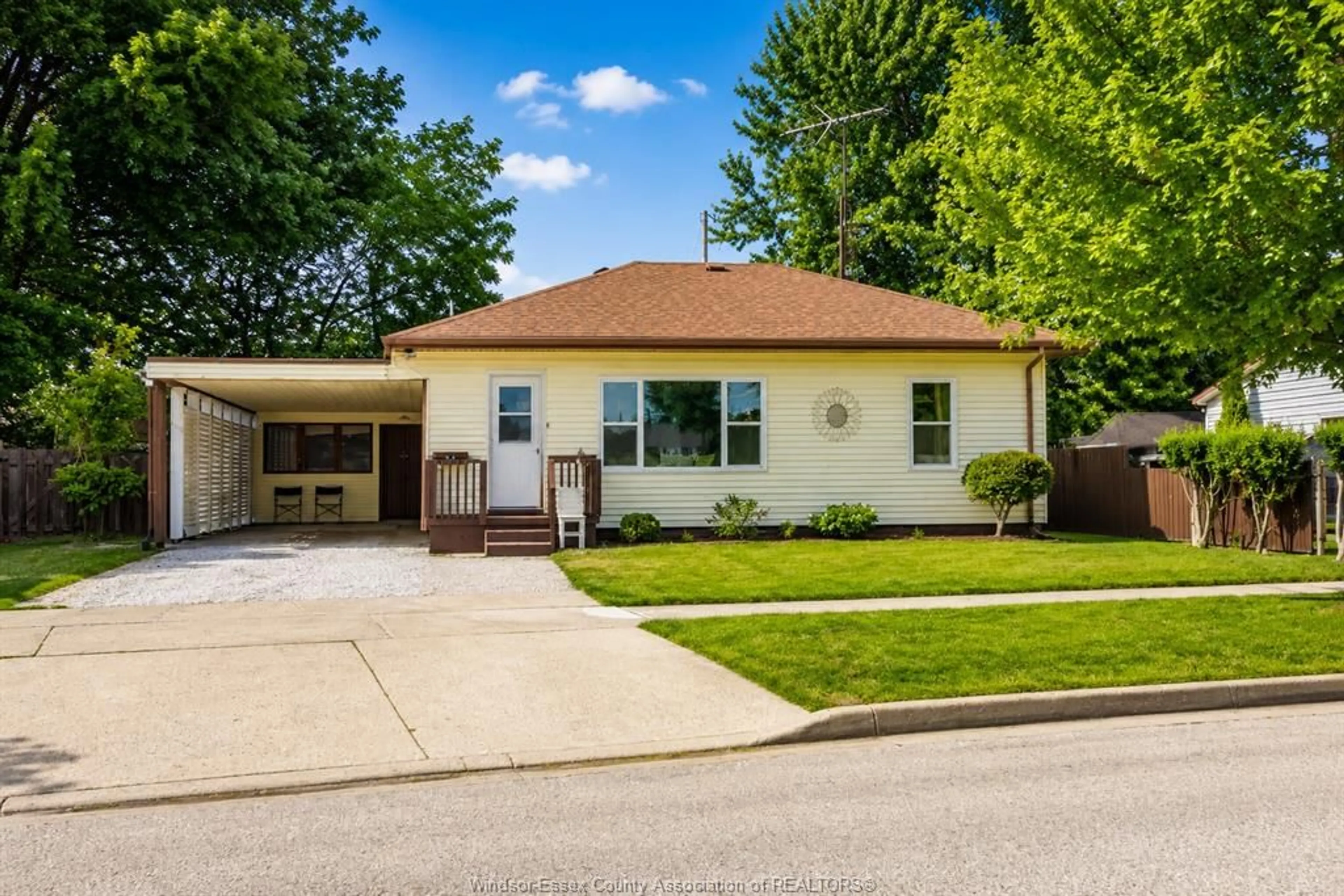 Home with brick exterior material, street for 92 Erie St, Kingsville Ontario N9Y 1N3