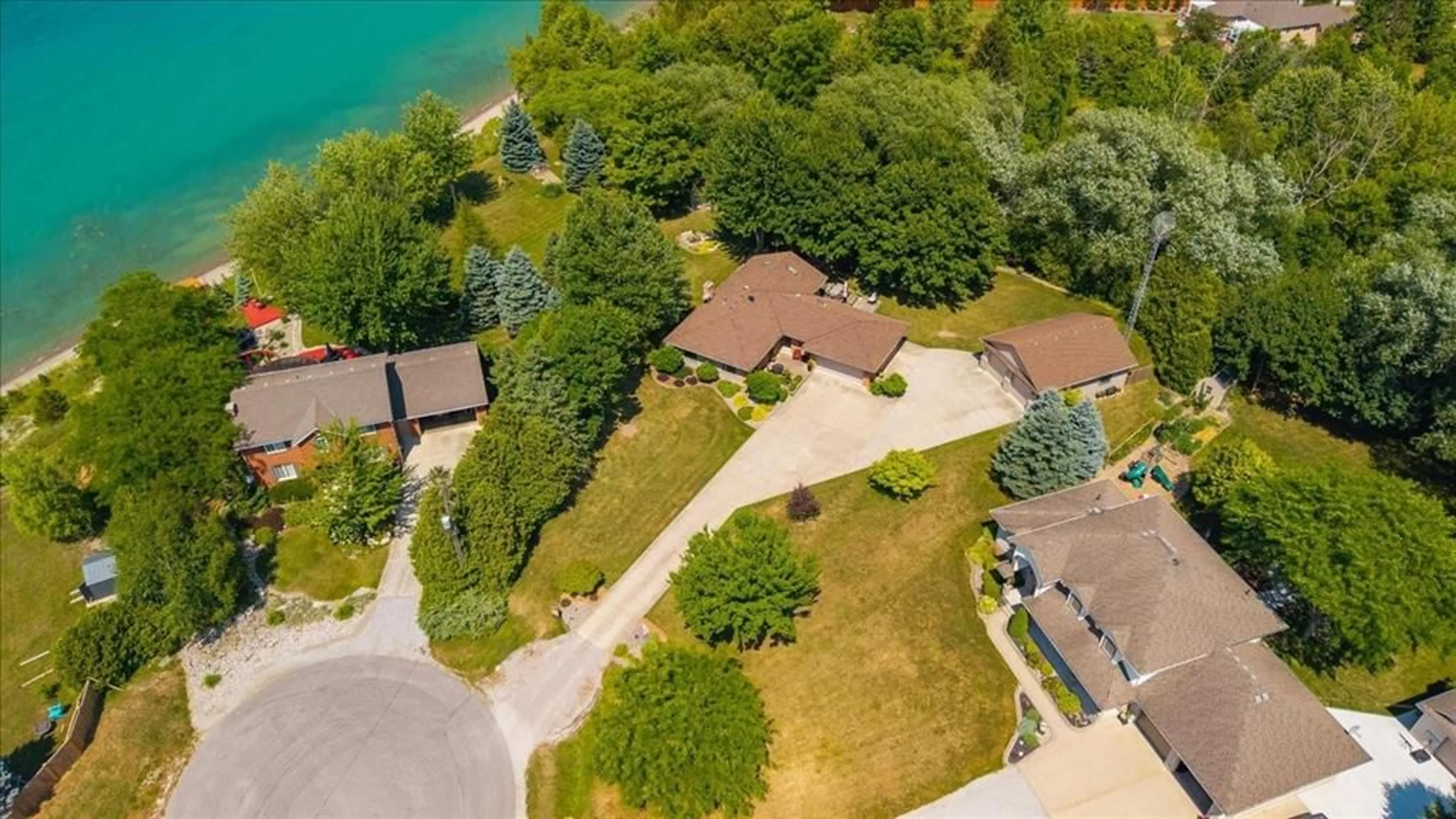A pic from outside/outdoor area/front of a property/back of a property/a pic from drone, water/lake/river/ocean view for 4350 BLUEPOINT Dr, Plympton-Wyoming Ontario N0N 1J6
