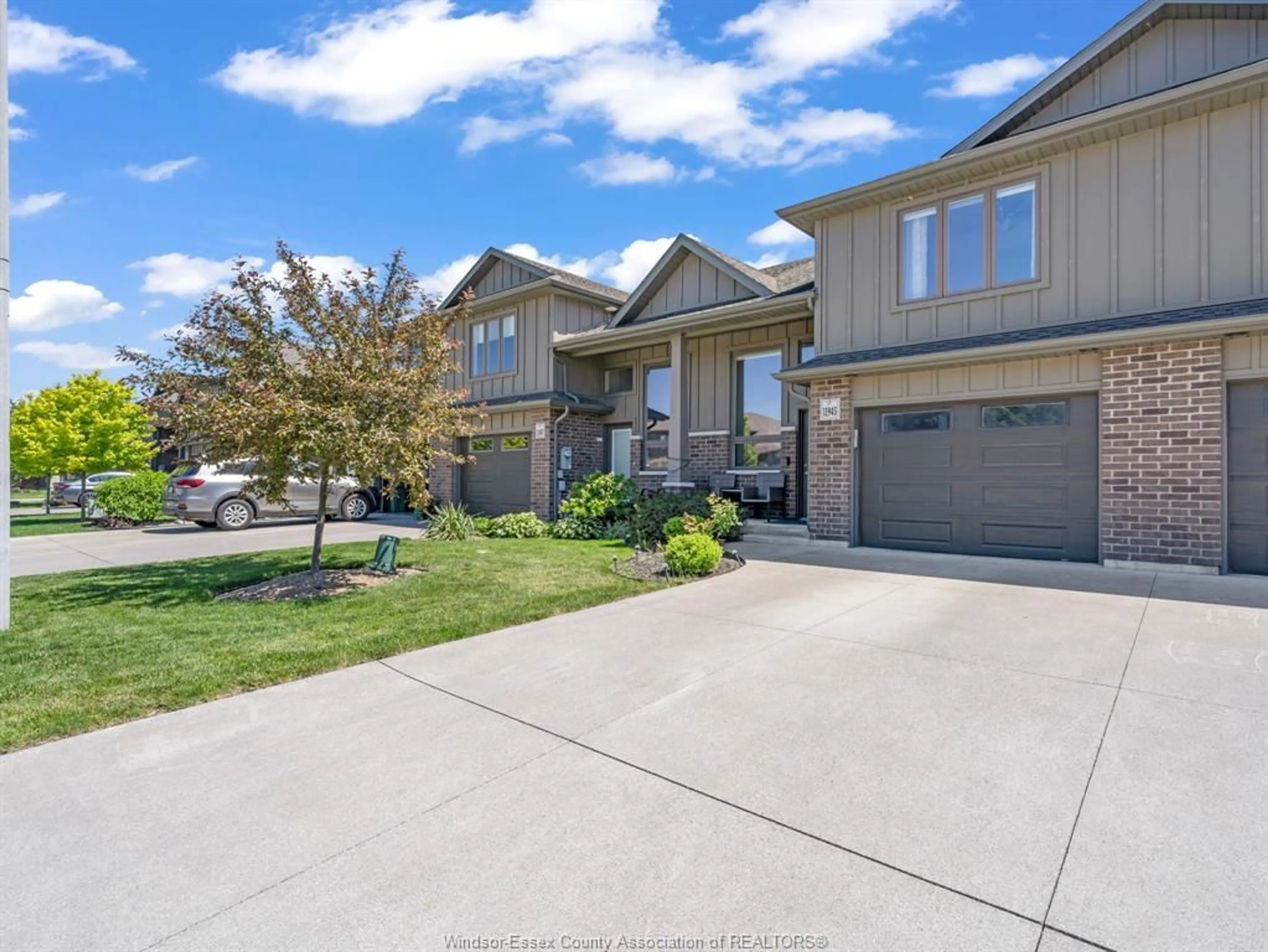 Unknown for 11945 MAITLAND Ave, Windsor Ontario N8P 0B9