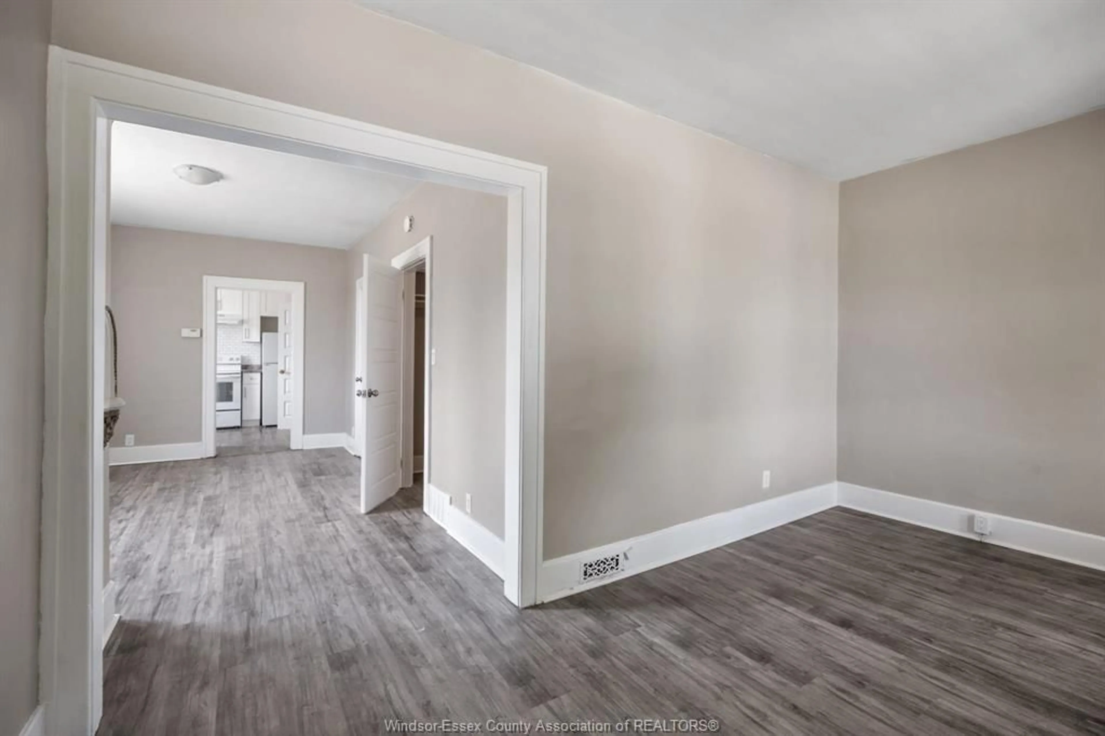 A pic of a room for 1381-83 WELLINGTON, Windsor Ontario N8X 2C1