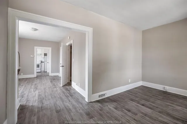 1381-83 WELLINGTON, Windsor 4