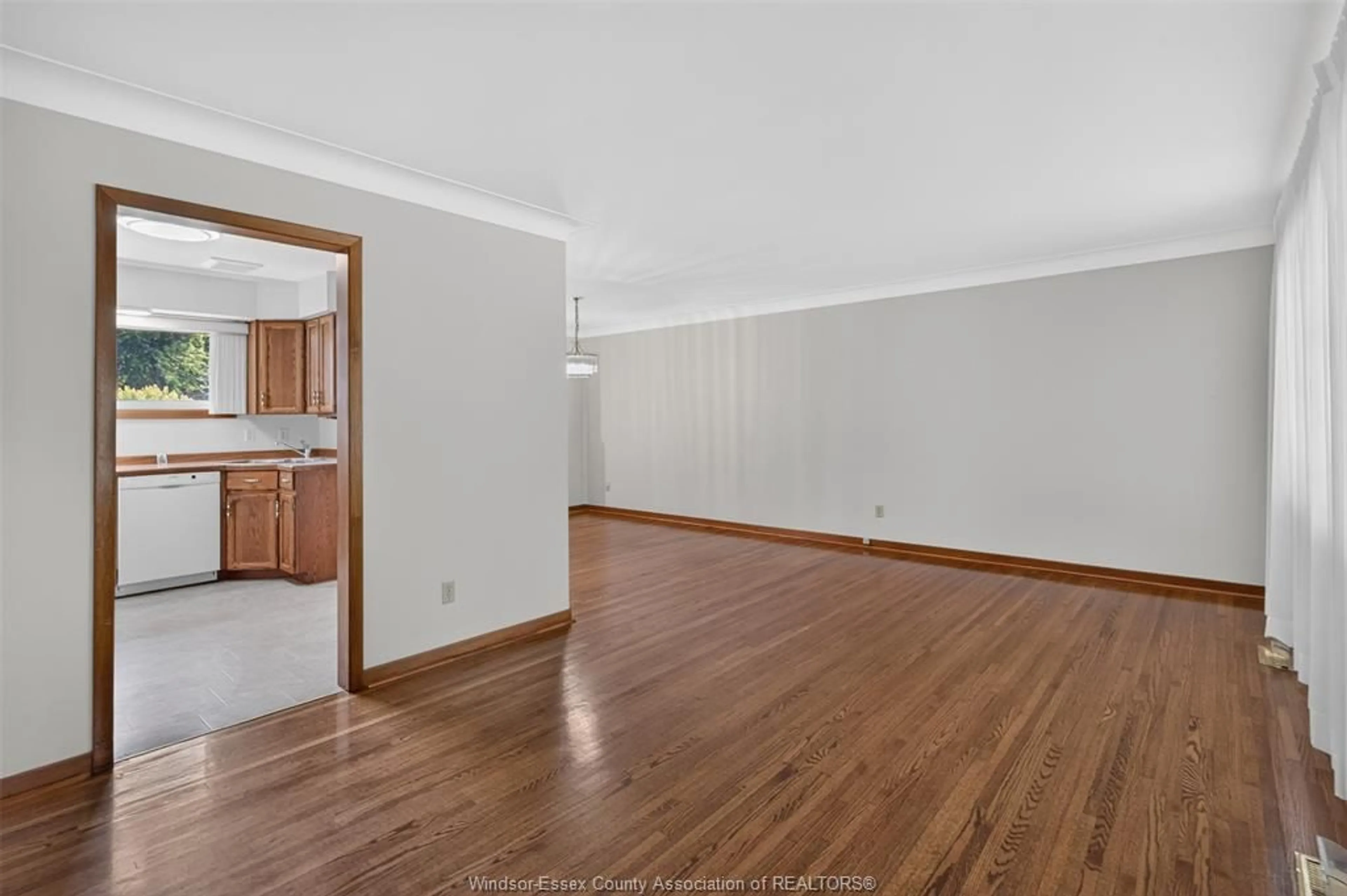 A pic of a room for 4018 Casgrain, Windsor Ontario N9G 2A5