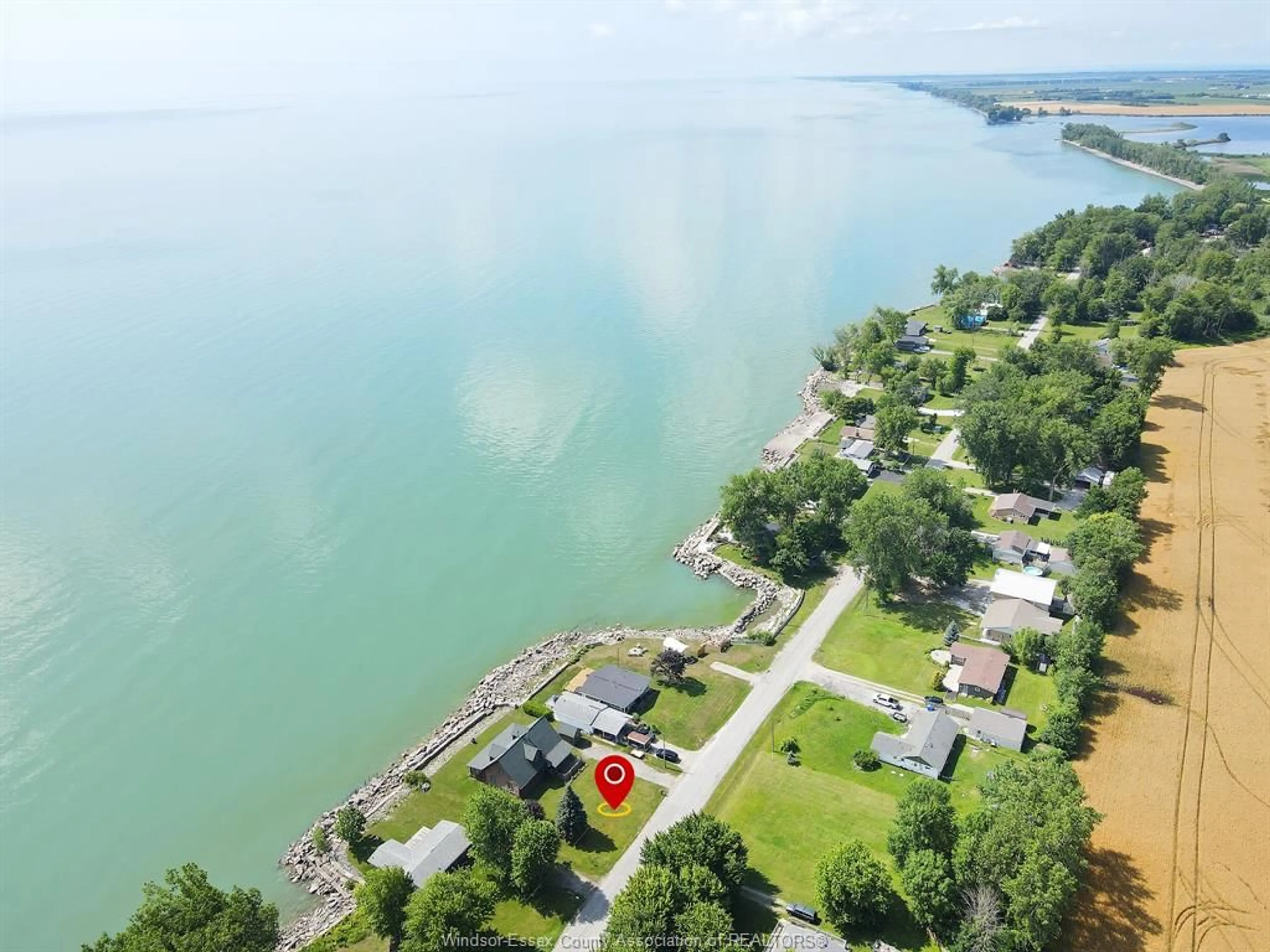 A pic from outside/outdoor area/front of a property/back of a property/a pic from drone, water/lake/river/ocean view for 226 COTTERIE Pk, Leamington Ontario N0P 2P0