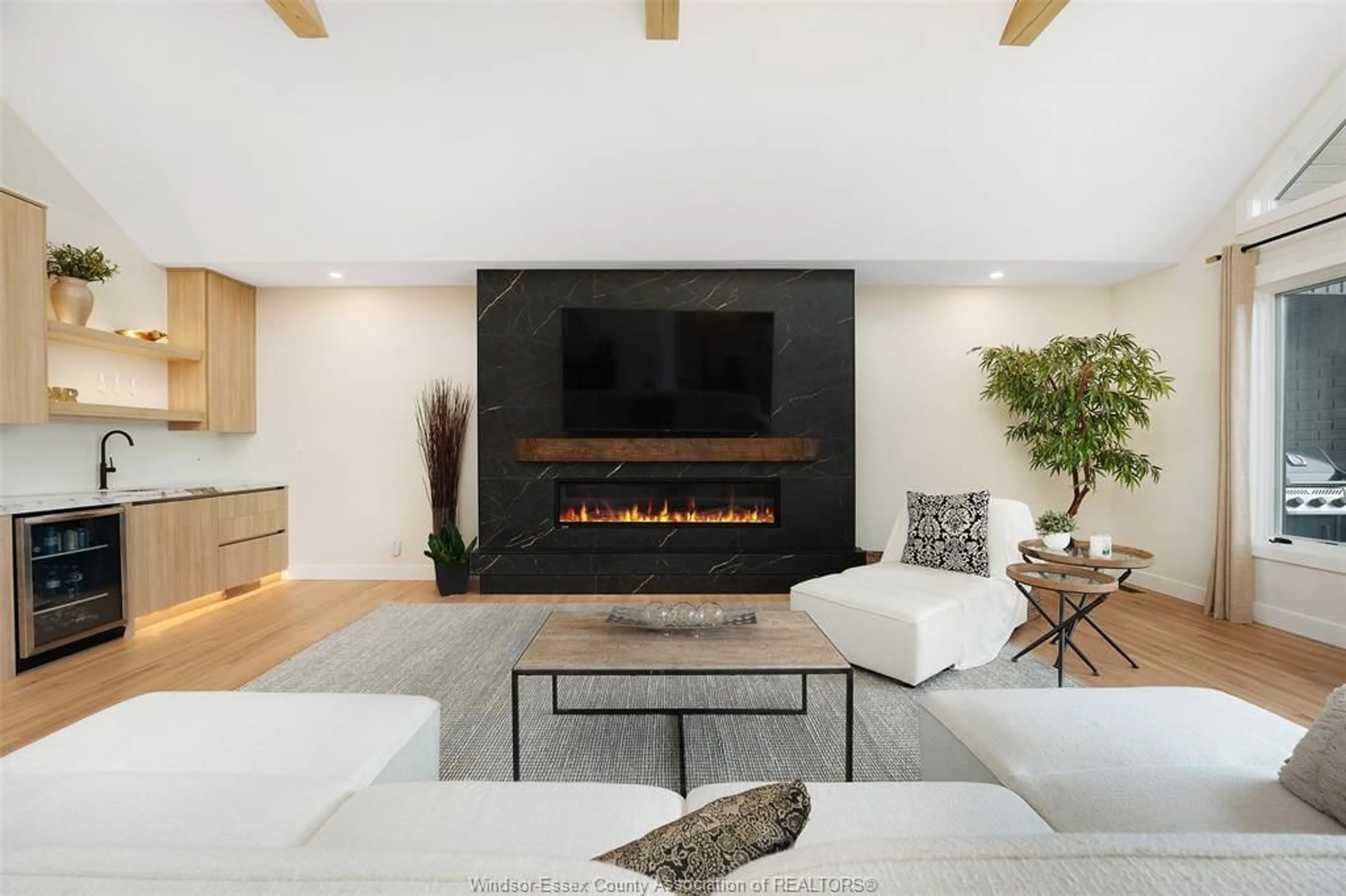 Living room with furniture, unknown for 263 RUSSEL WOODS Dr, Lakeshore Ontario N8N 4K6