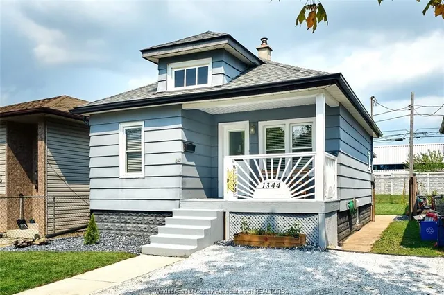 1344 HENRY FORD CENTRE Dr, Windsor 2