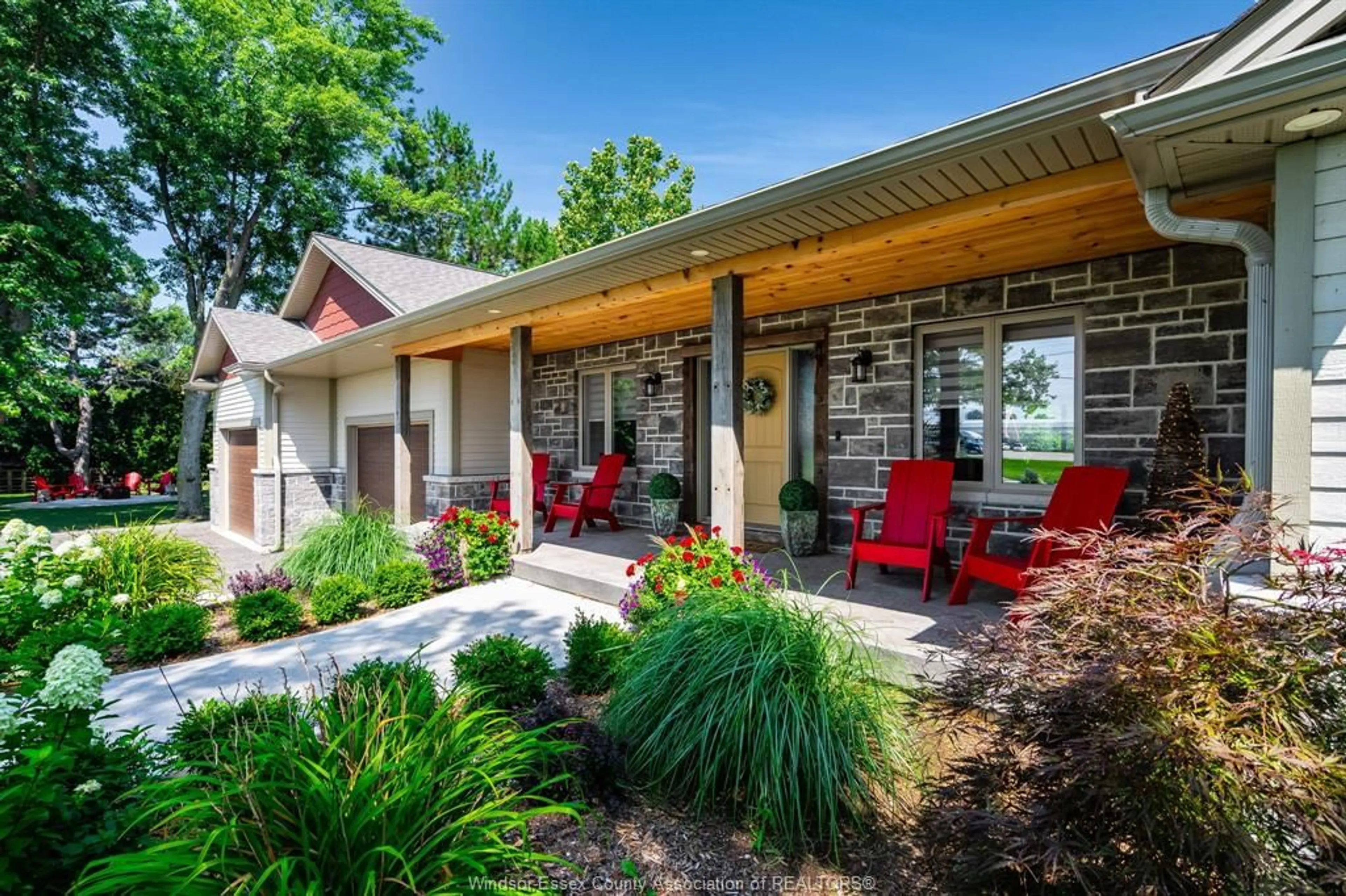 Patio, street for 1568 Gore Rd, Harrow Ontario N0R 1G0