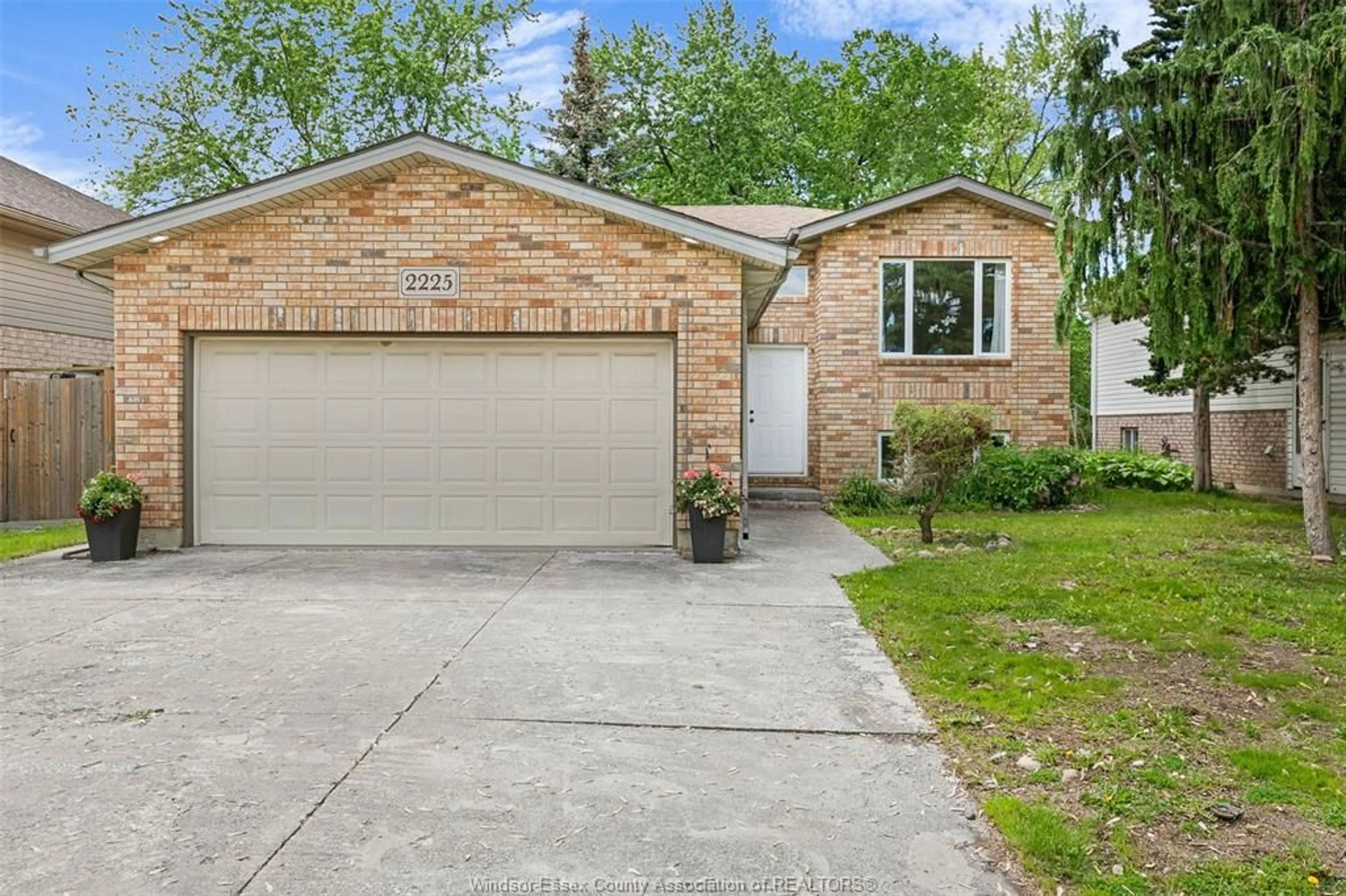 Home with brick exterior material, street for 2225 LONGFELLOW Ave, Windsor Ontario N9B 3J7