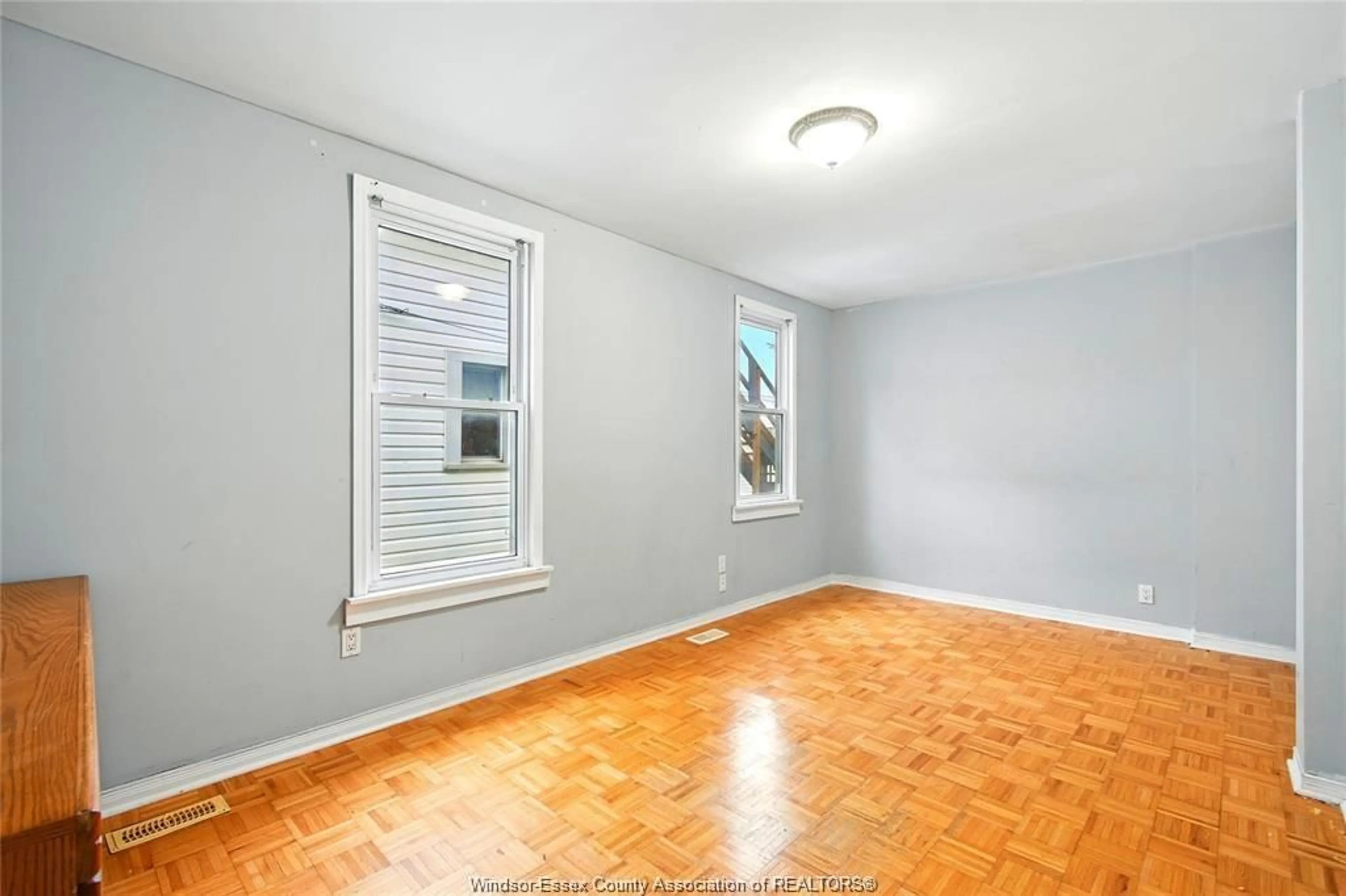A pic of a room for 867 LANGLOIS, Windsor Ontario N9A 2G9