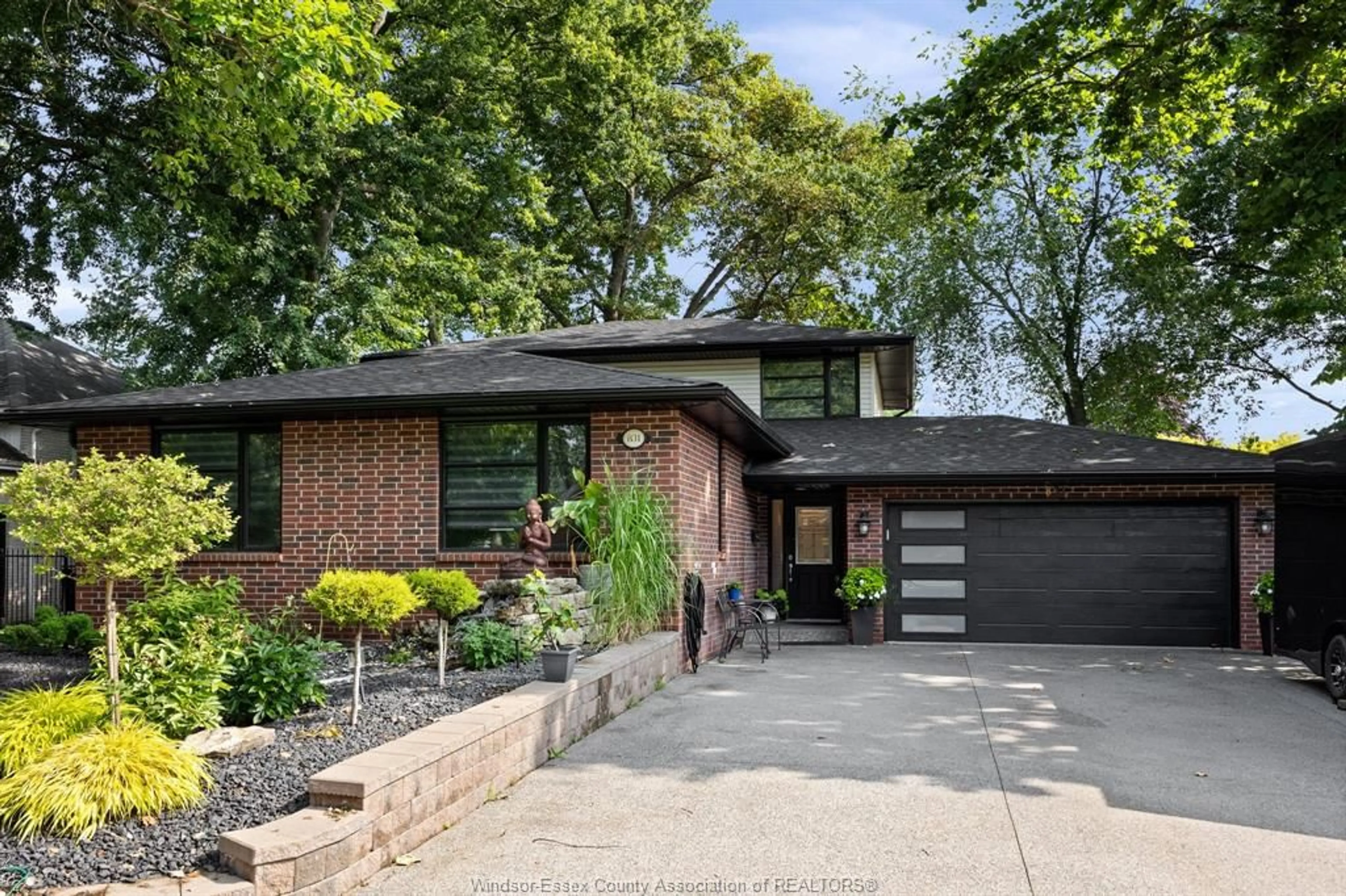 Home with brick exterior material, street for 831 LAFFERTY, LaSalle Ontario N9J 3E8