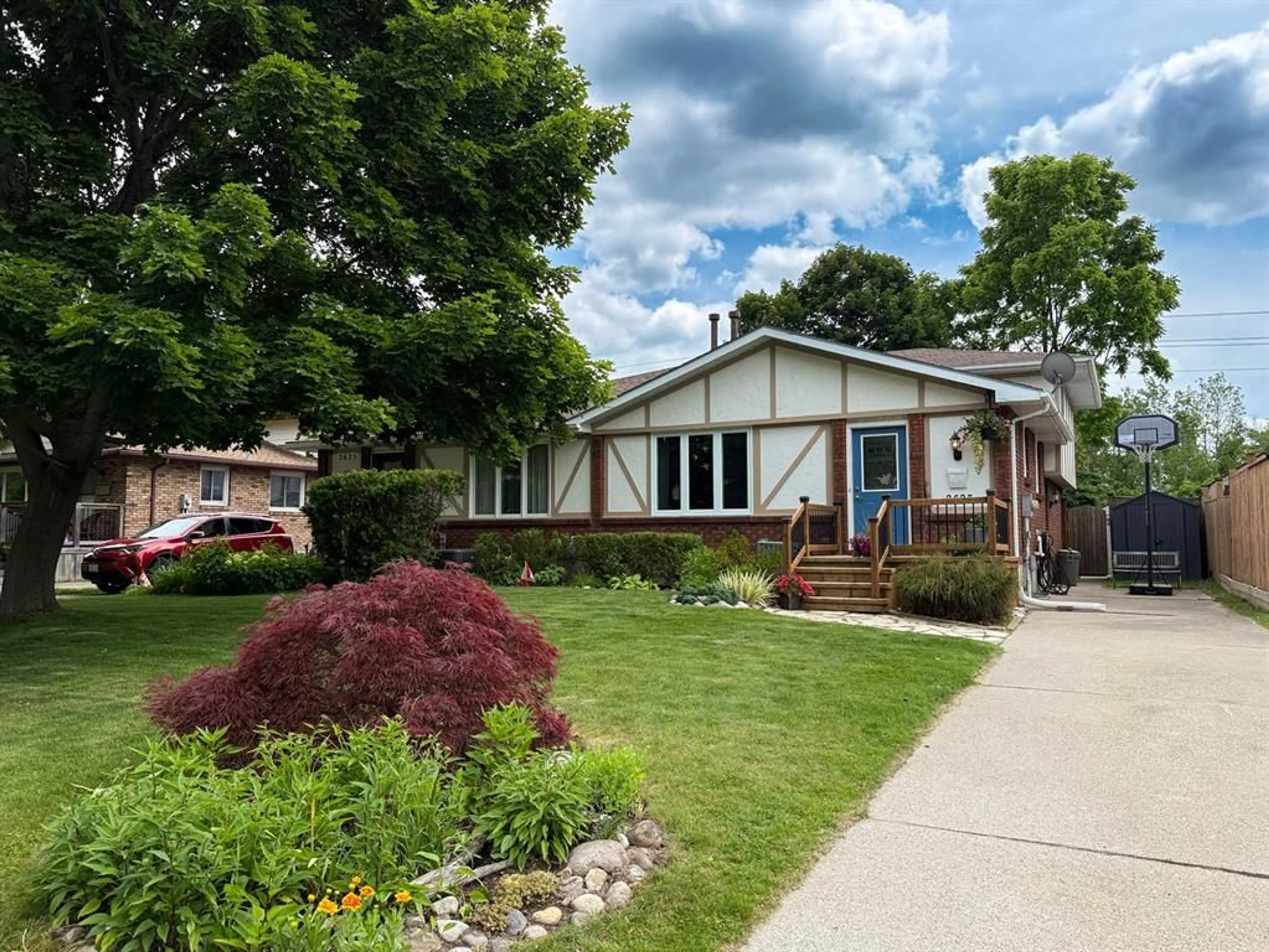 Unknown for 2623 KAYMAR Cres, Sarnia Ontario N0N 1C0
