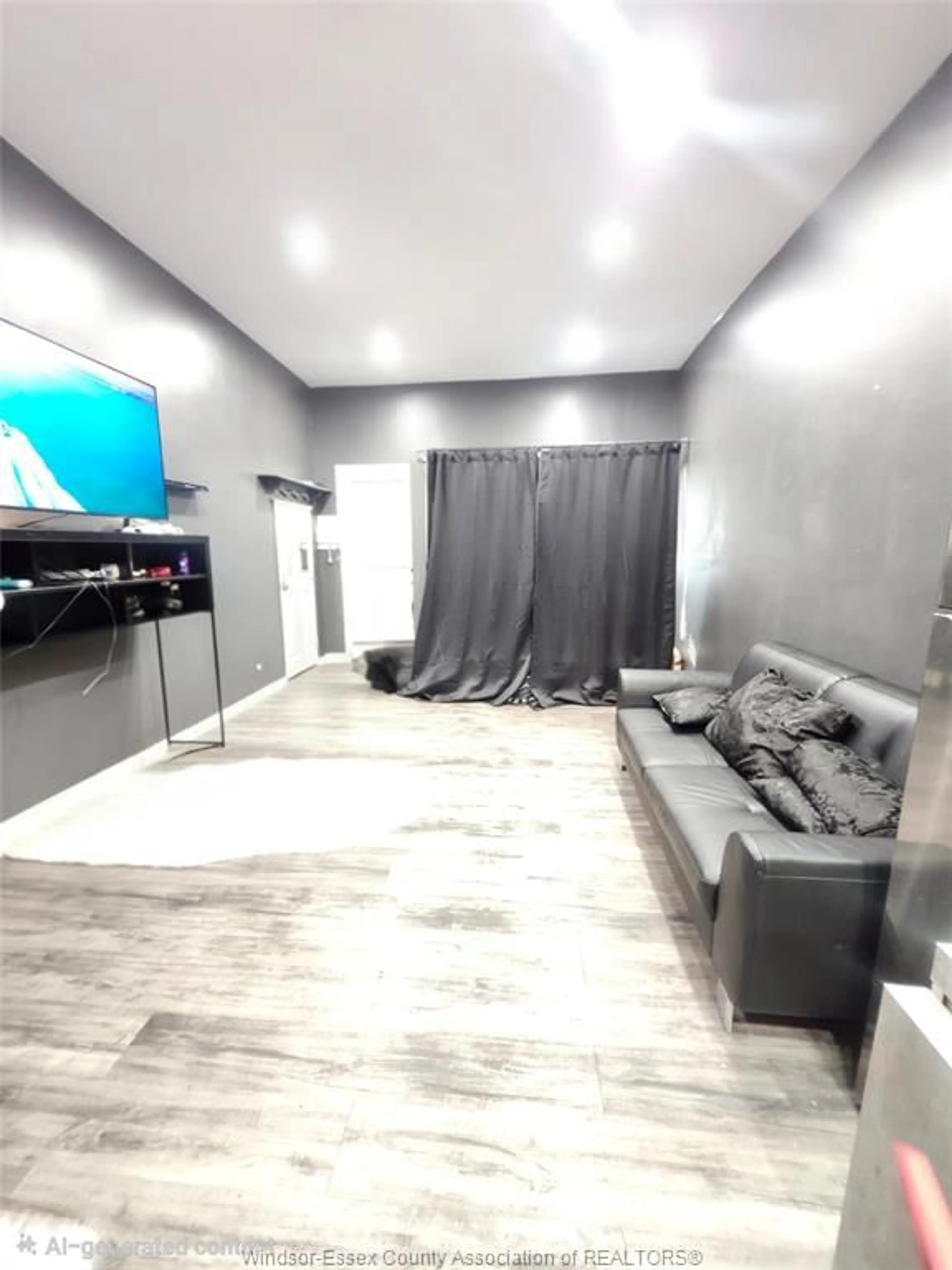 Unknown for 1133 ERIE St, Windsor Ontario N9A 6C6