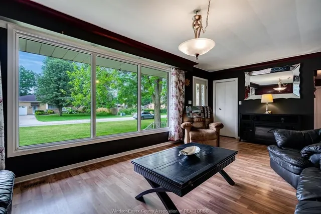 166 Kael Cres, Harrow 4