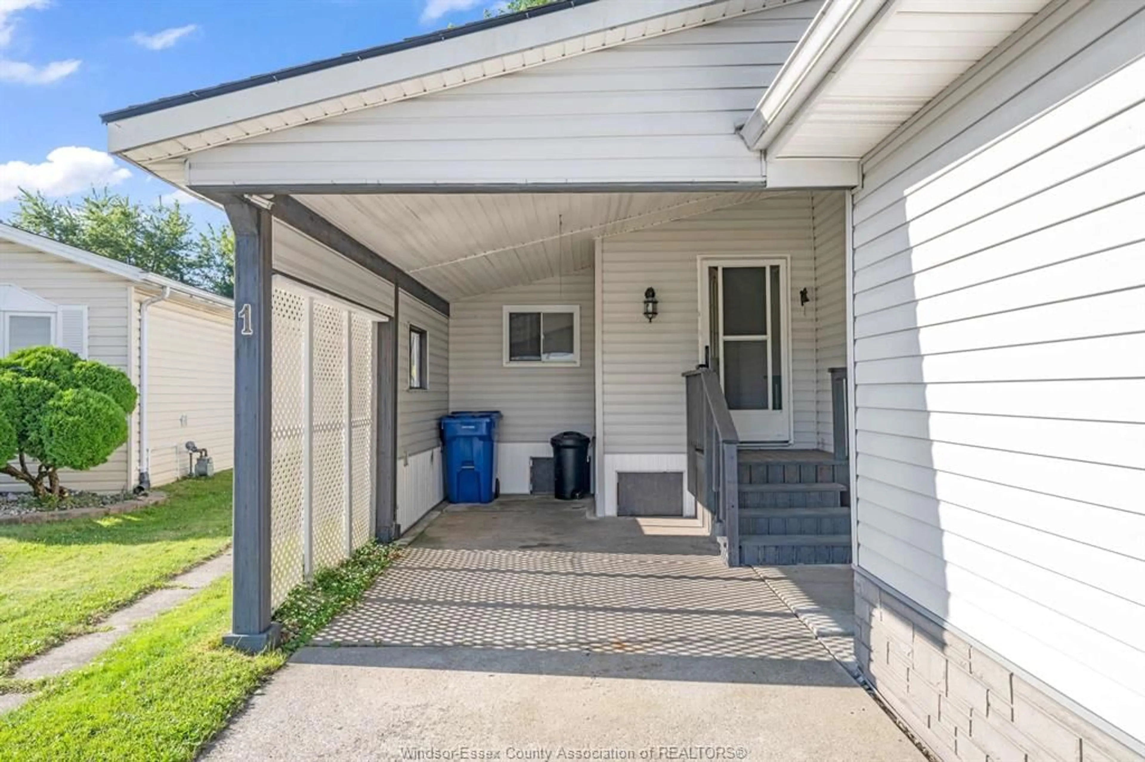 Unknown for 1 Spruce St, McGregor Ontario N0R 1J0