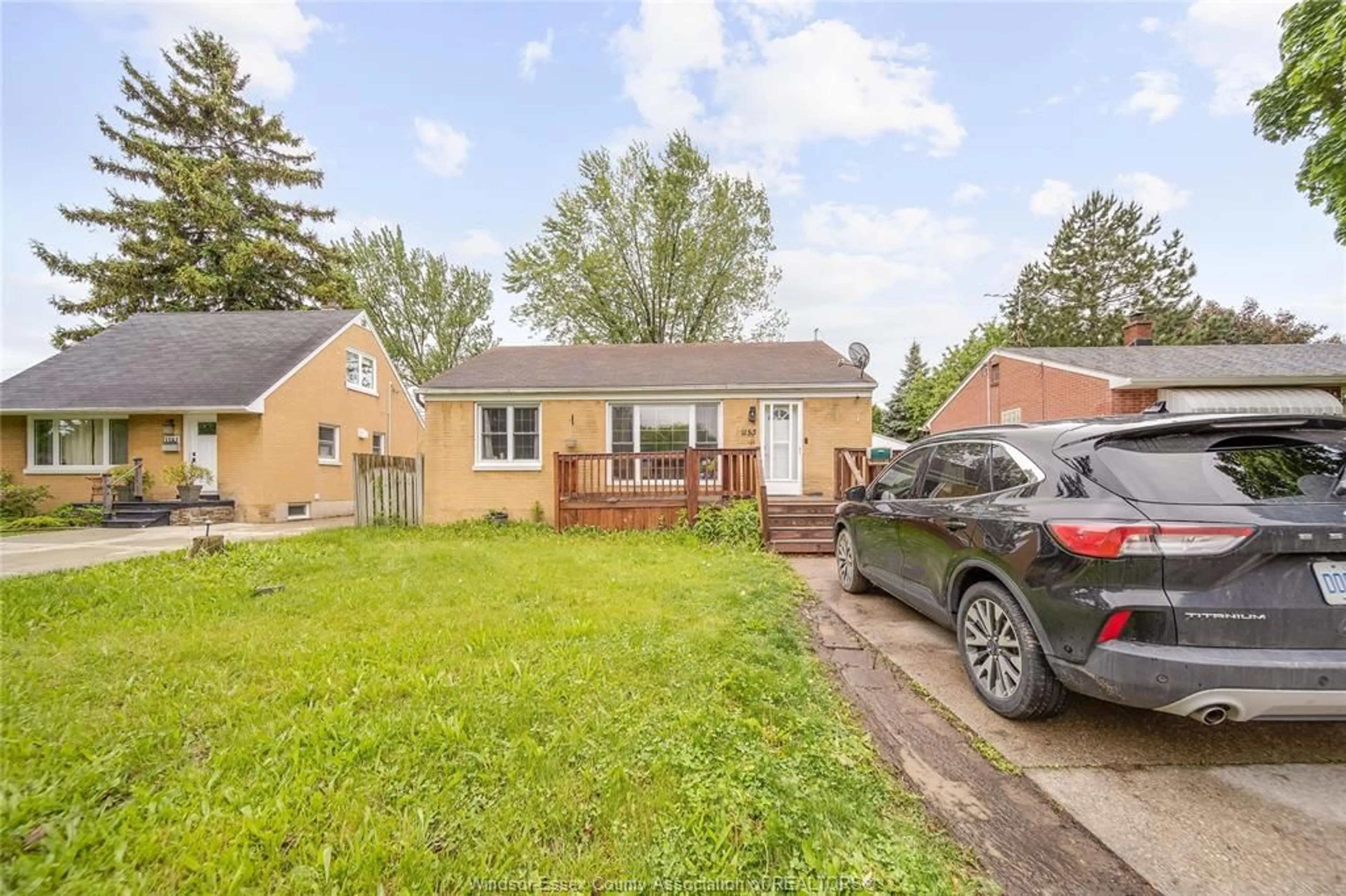 Unknown for 1153 HARRISON, Windsor Ontario N9C 3J4