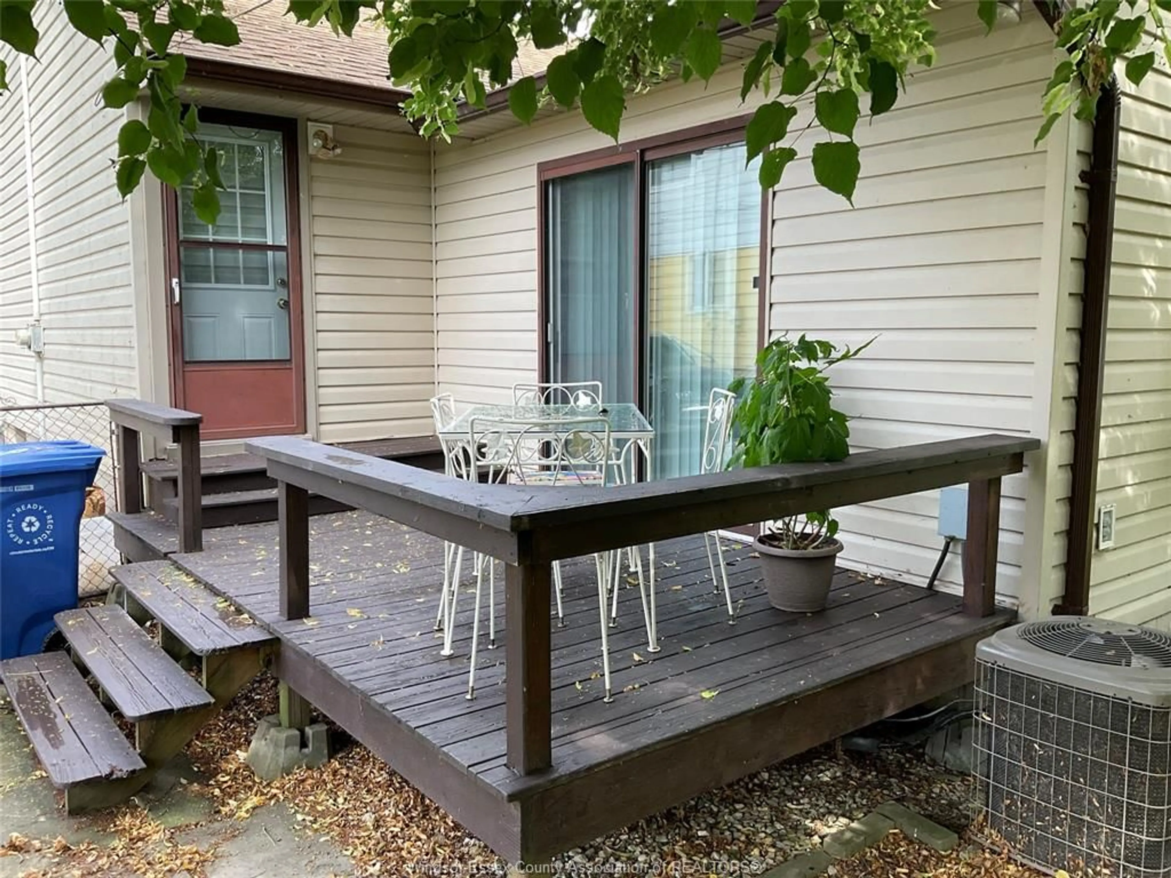 Patio, street for 1937 FRANCOIS, Windsor Ontario N8W 4S9