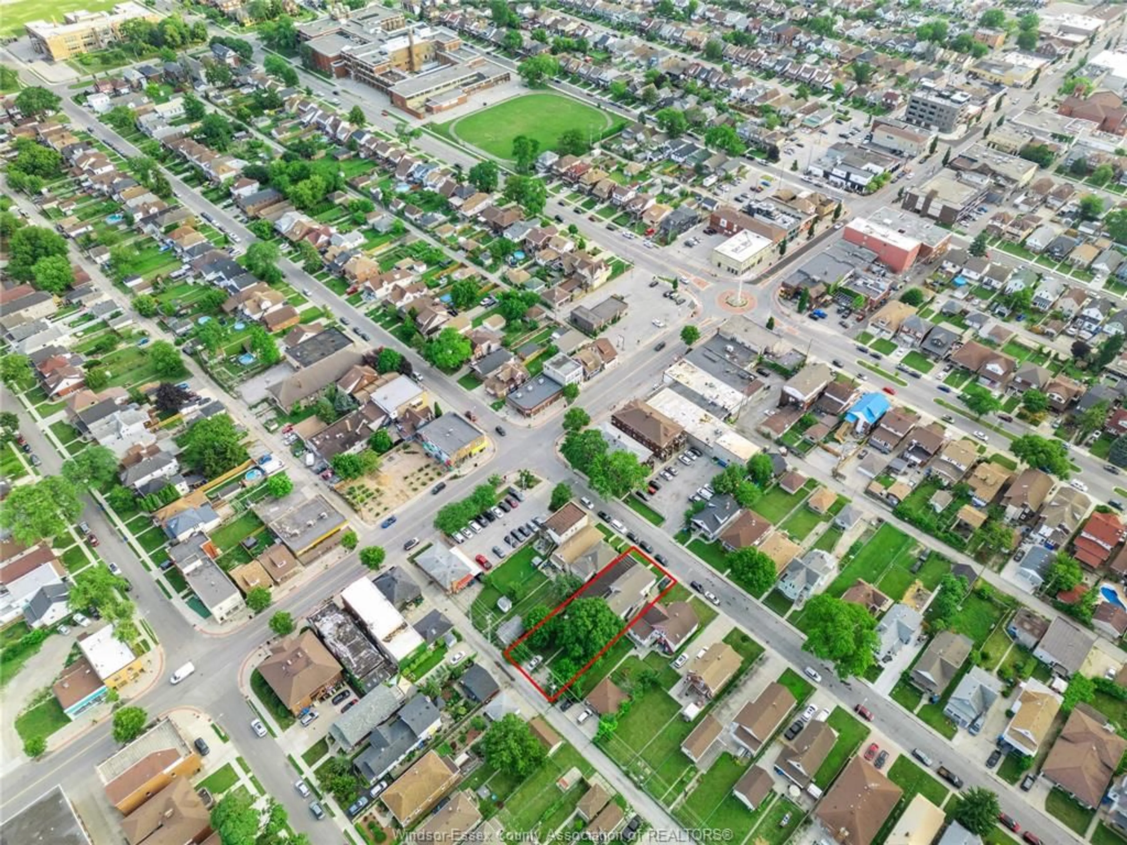 A pic from outside/outdoor area/front of a property/back of a property/a pic from drone, street for 972-976 LANGLOIS, Windsor Ontario N9A 2H3